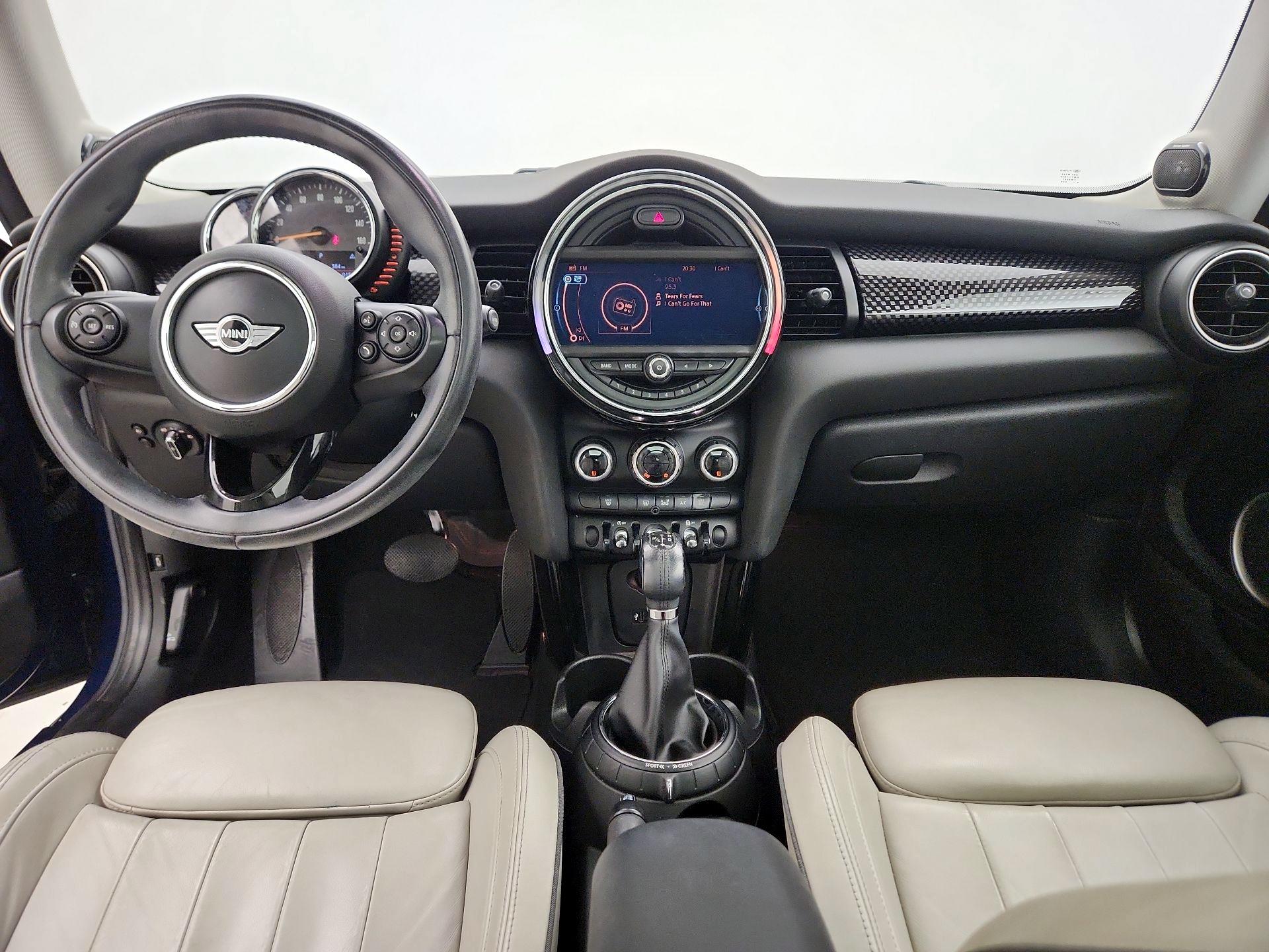 Thumbnail: 2015 MINI Cooper Hardtop - 9
