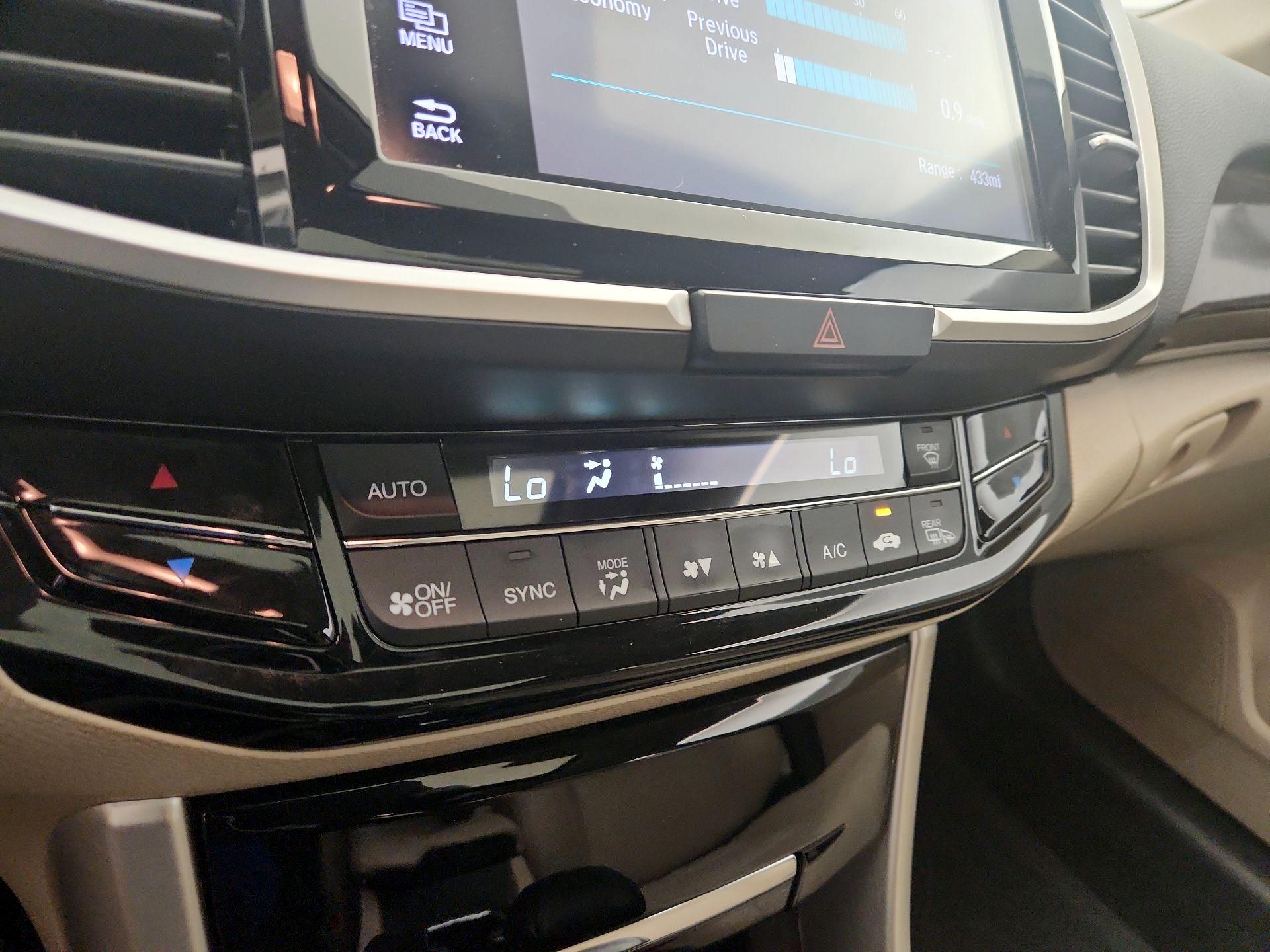 Thumbnail: 2017 Honda Accord - 16