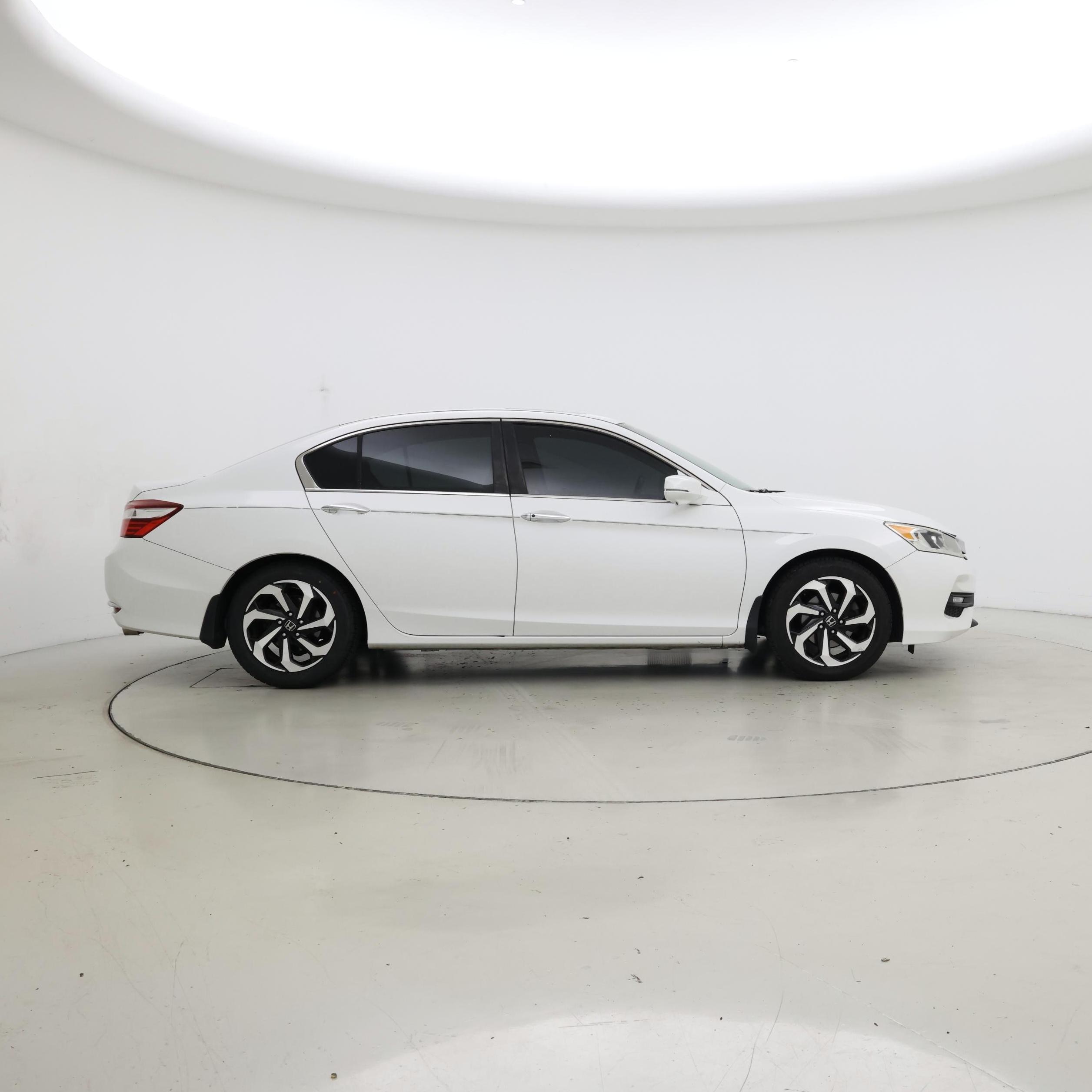 Thumbnail: 2017 Honda Accord - 7