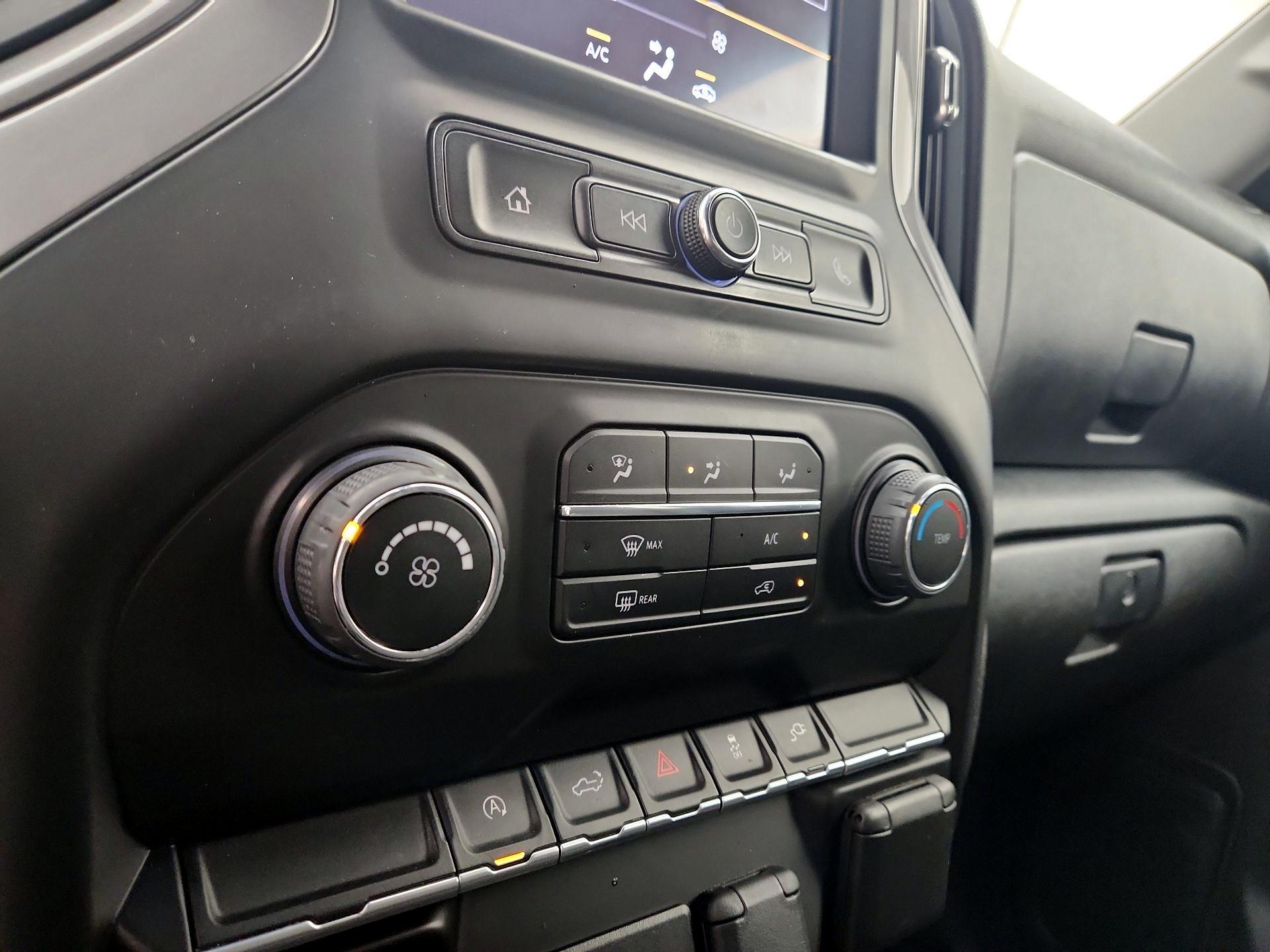 Thumbnail: 2021 Chevrolet Silverado 1500 - 16