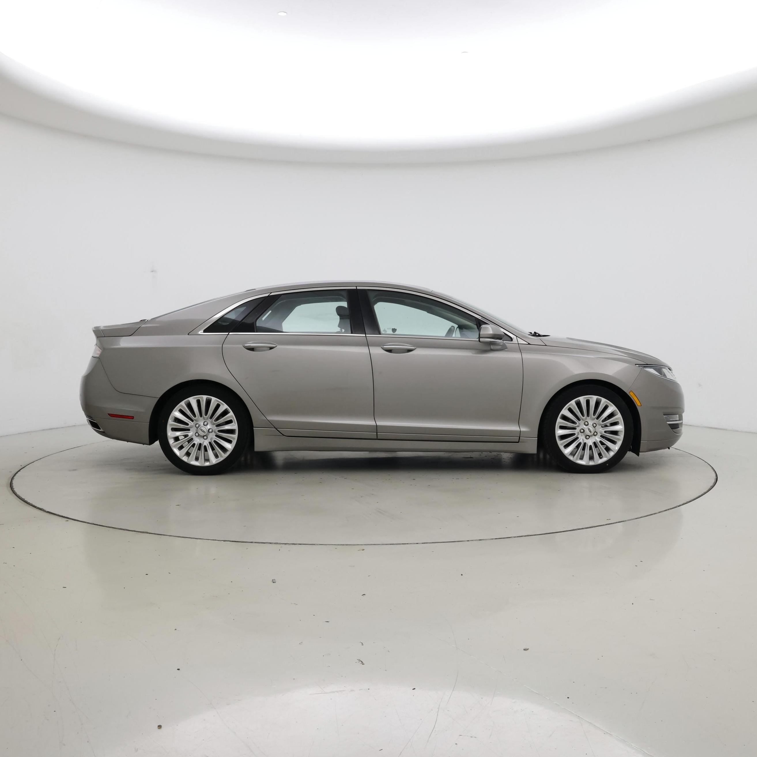 Thumbnail: 2016 Lincoln MKZ - 7