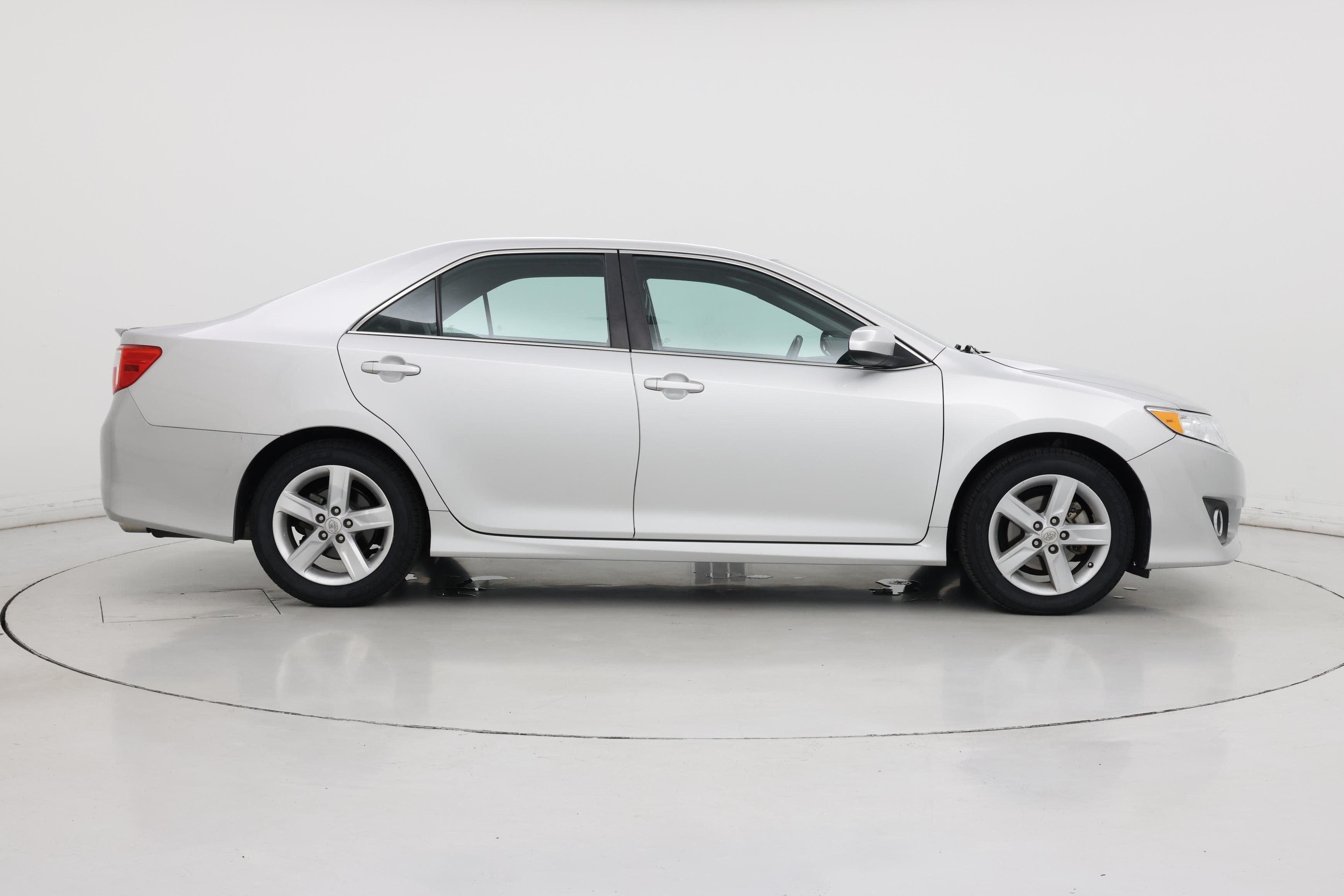 Thumbnail: 2014 Toyota Camry - 7