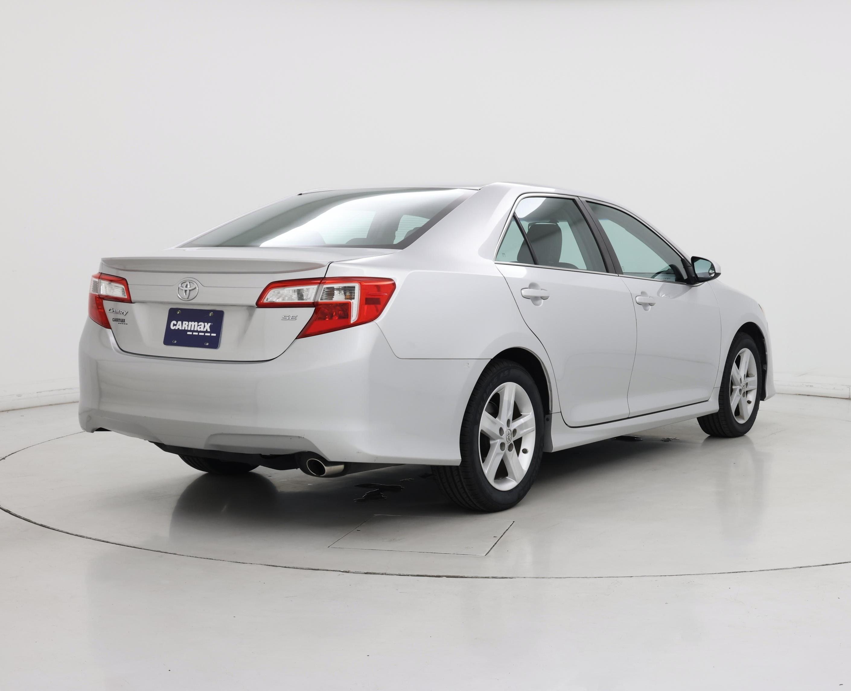 Thumbnail: 2014 Toyota Camry - 8