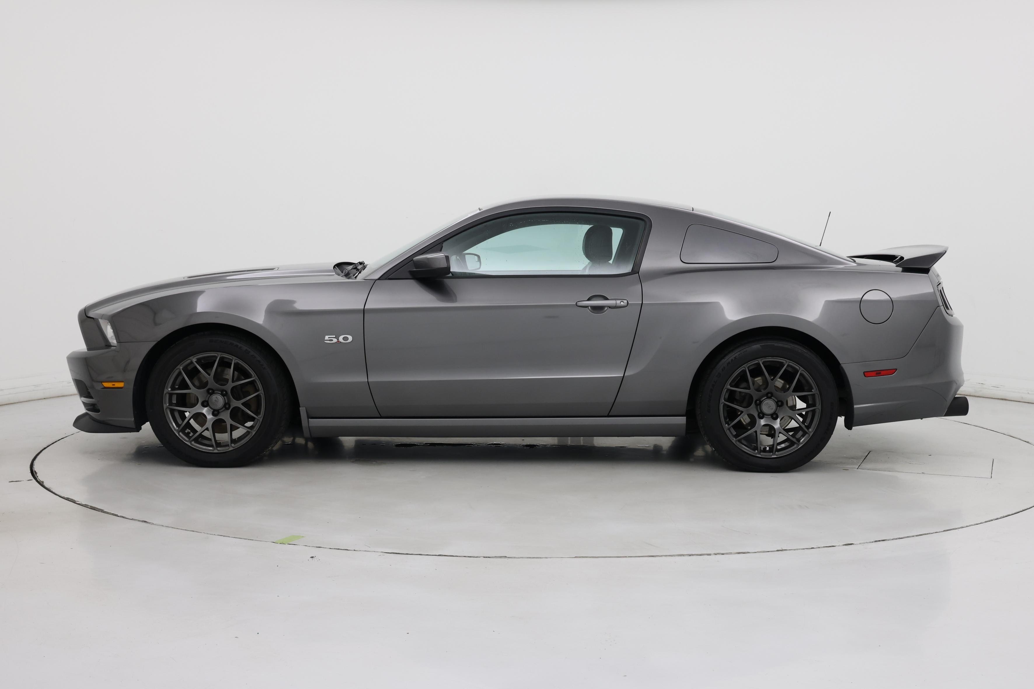 Thumbnail: 2014 Ford Mustang - 3