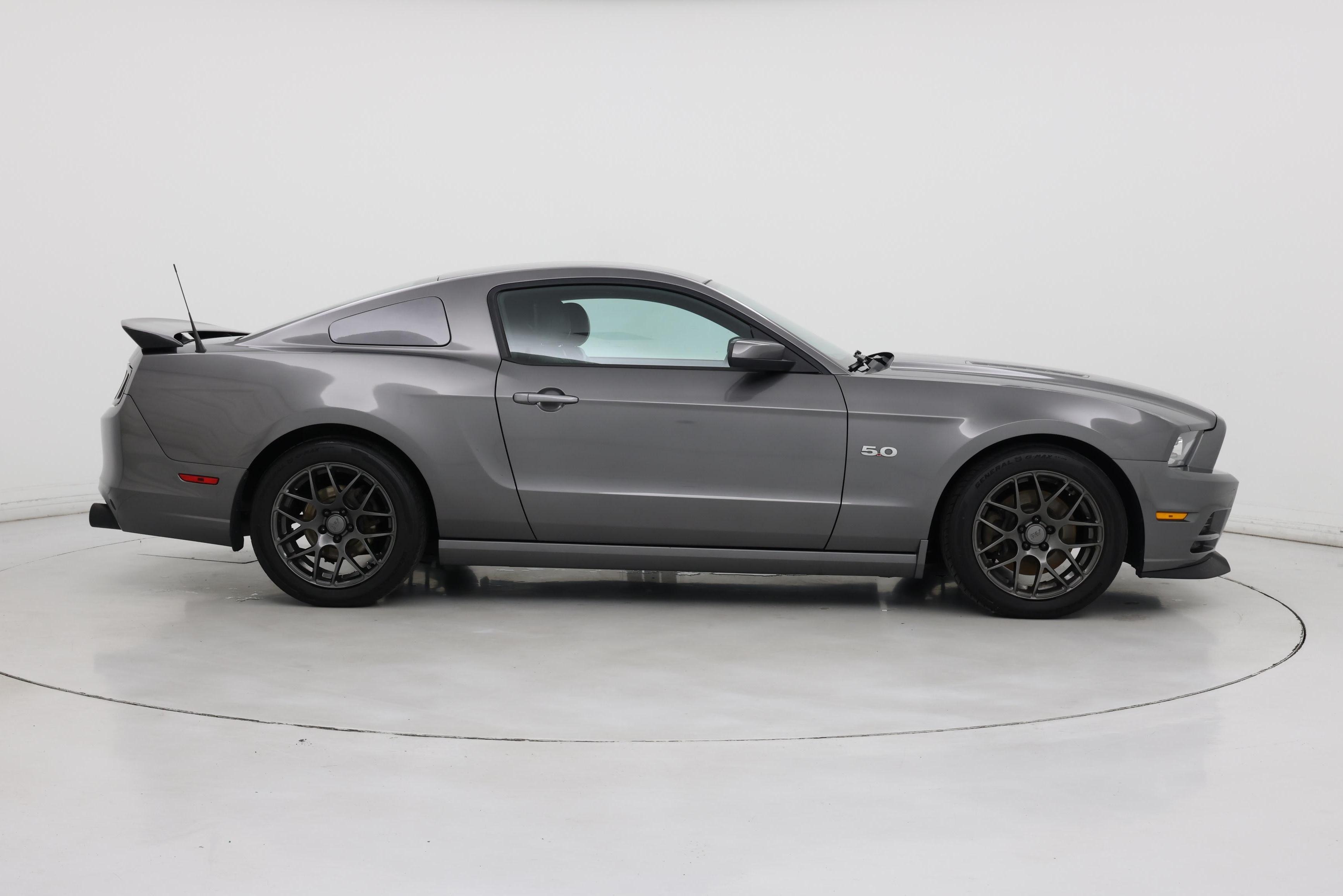 Thumbnail: 2014 Ford Mustang - 7