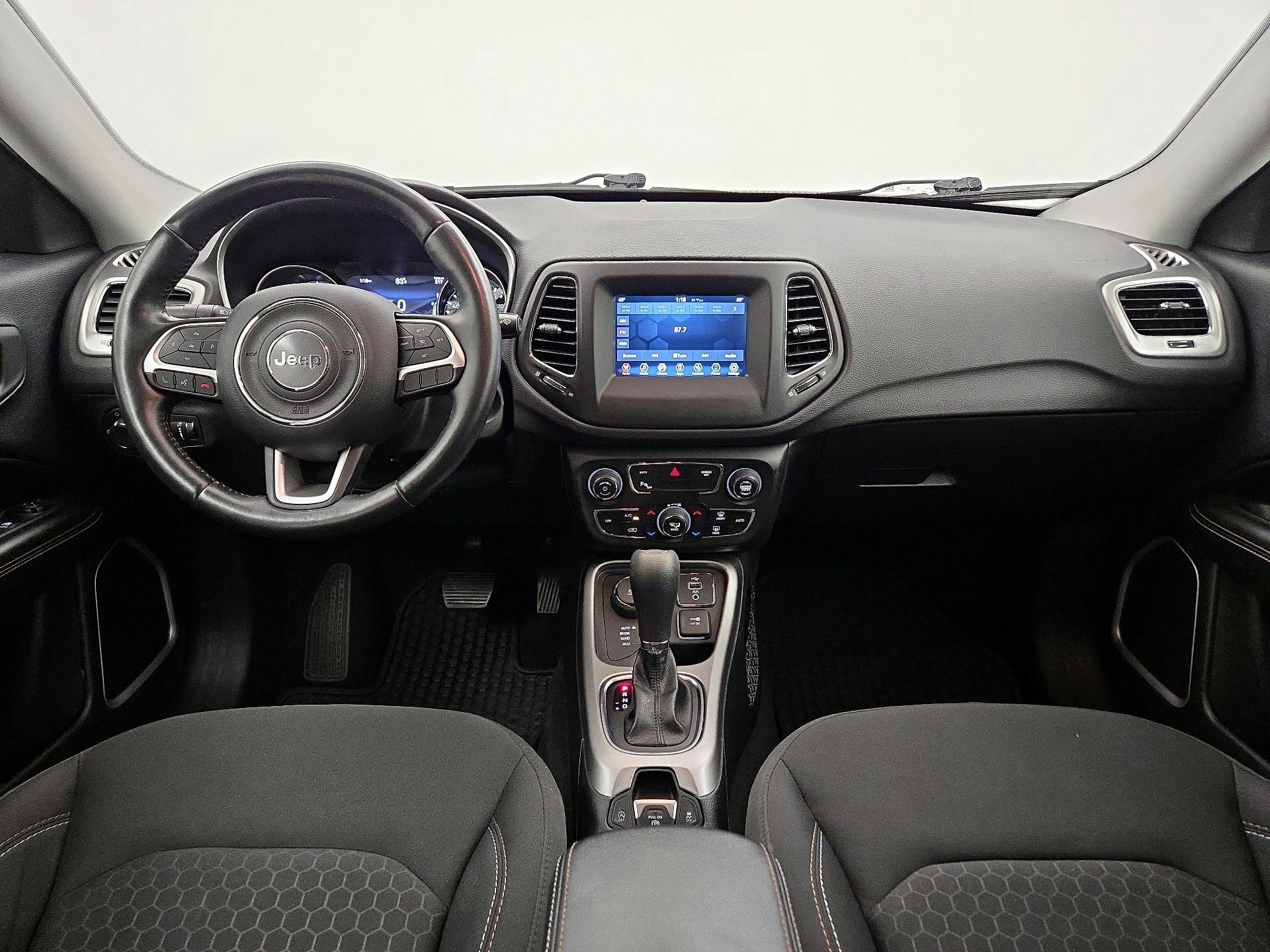 Thumbnail: 2018 Jeep Compass - 9