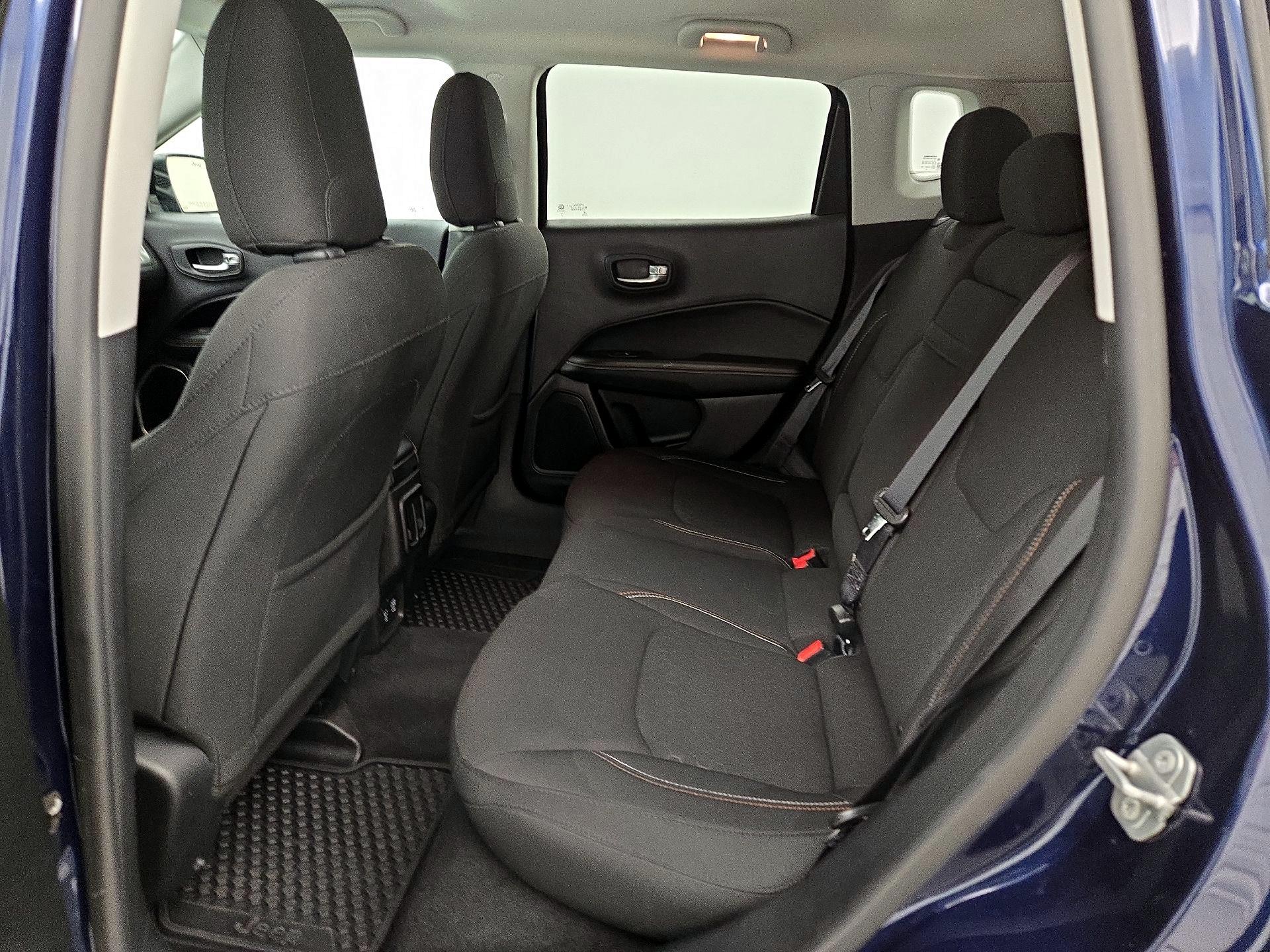 Thumbnail: 2018 Jeep Compass - 19