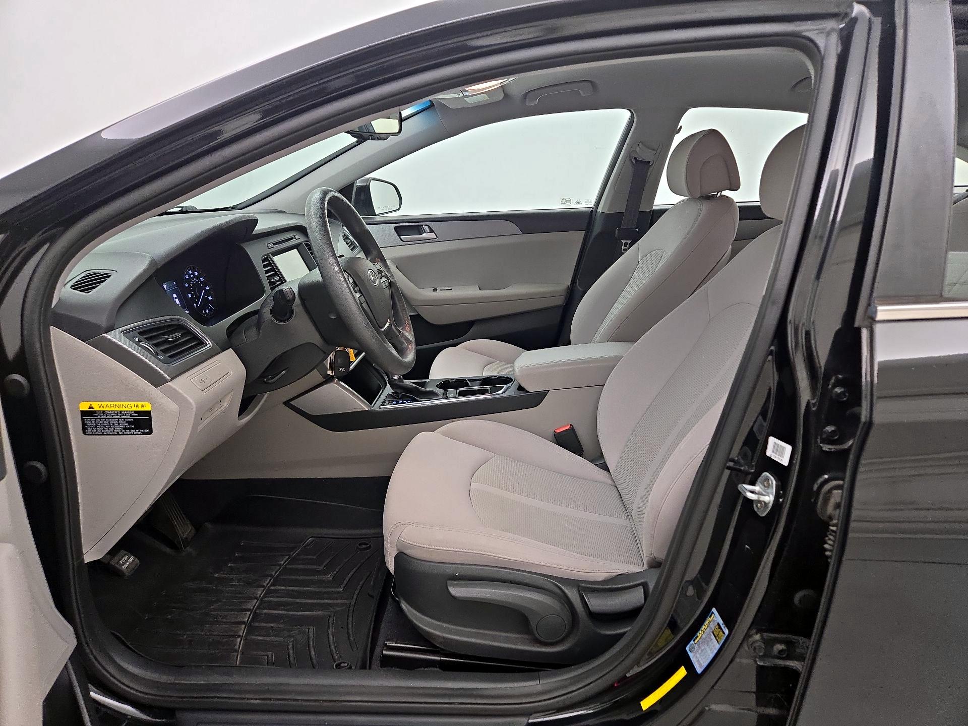 Thumbnail: 2016 Hyundai Sonata - 11