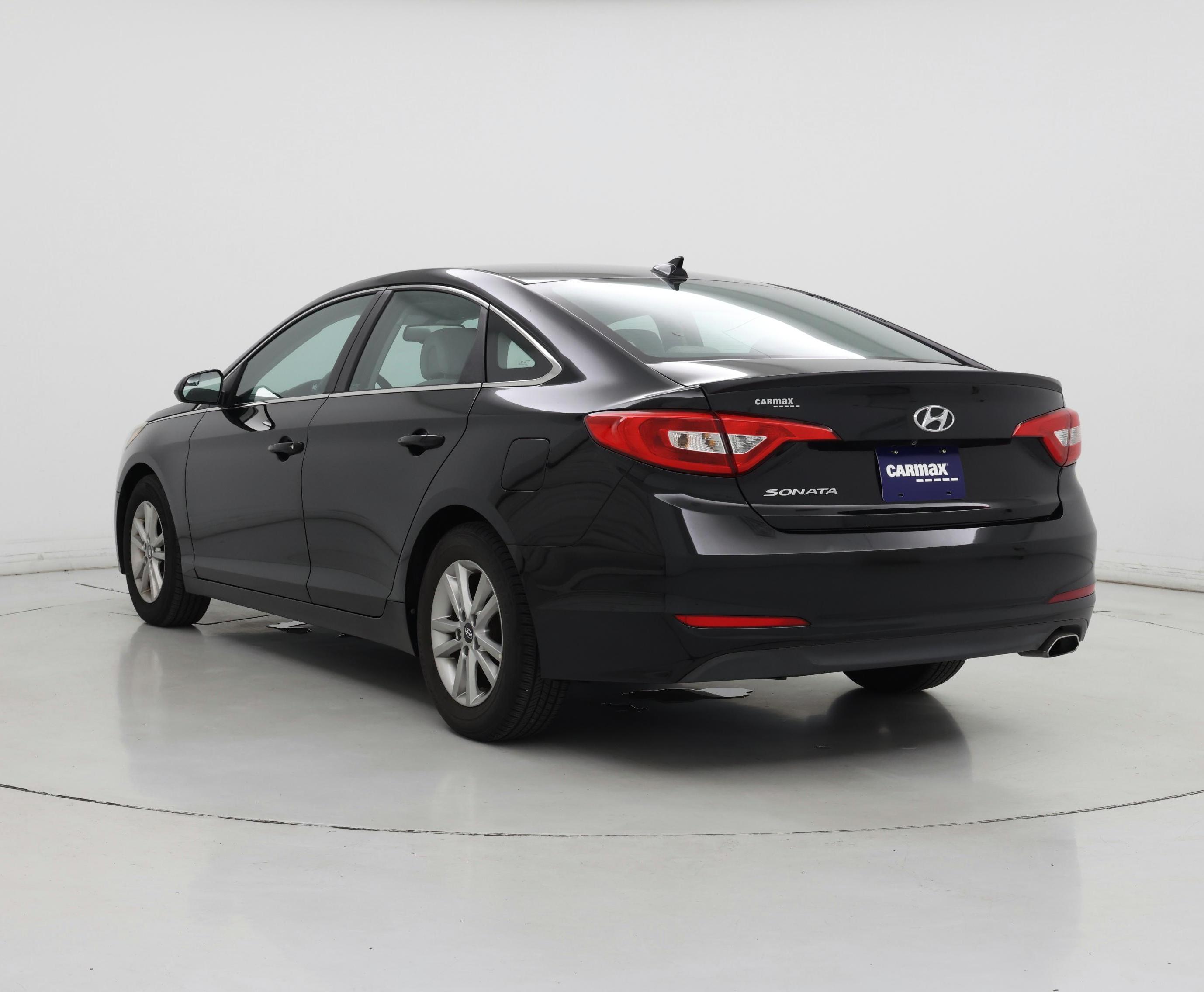 Thumbnail: 2016 Hyundai Sonata - 2