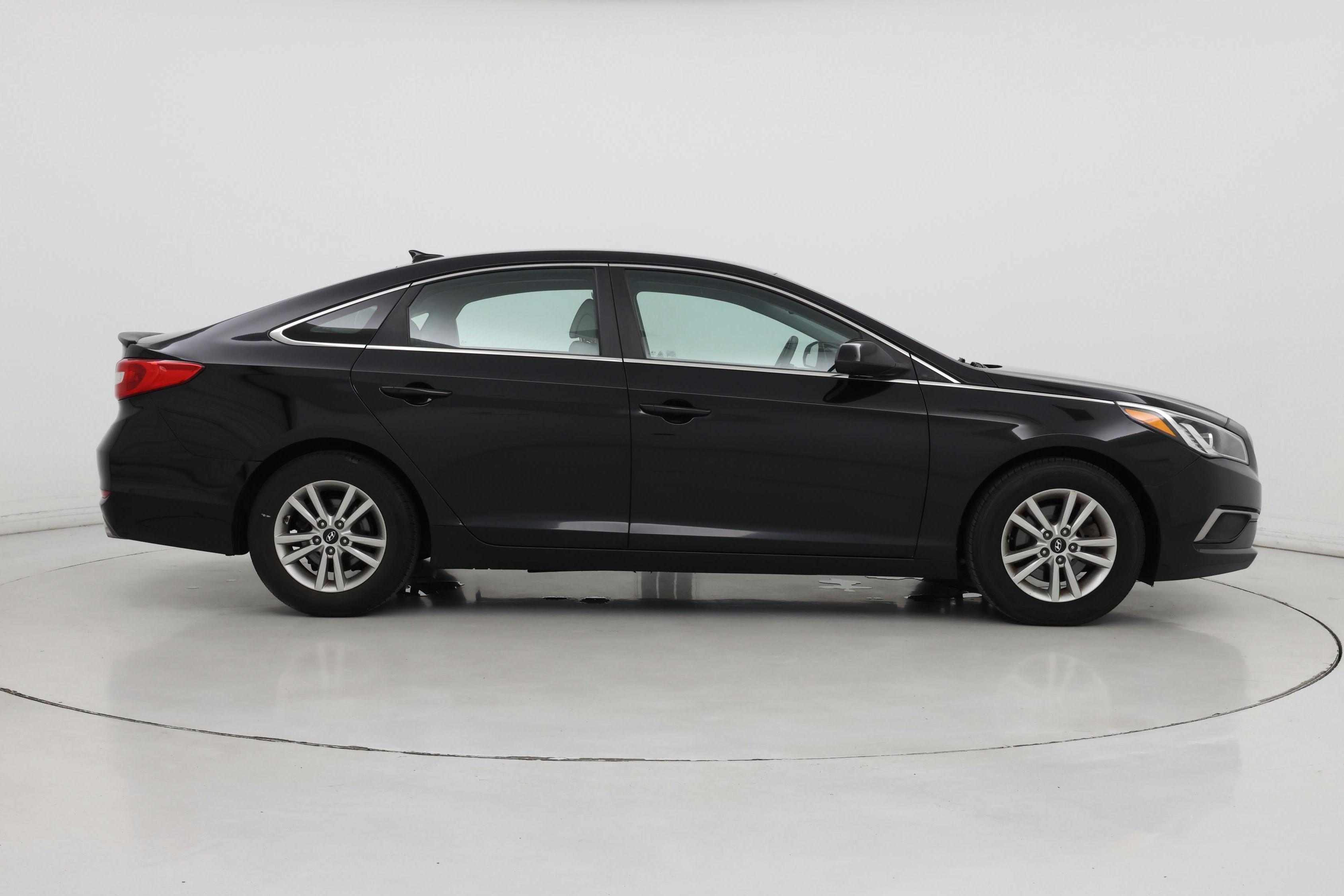 Thumbnail: 2016 Hyundai Sonata - 7