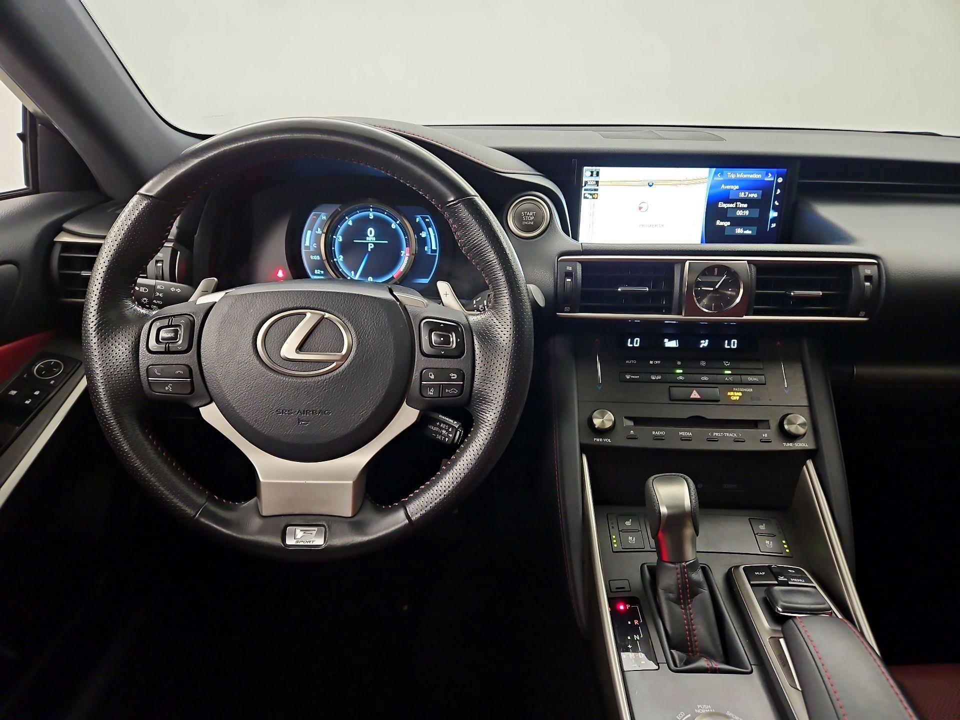 Thumbnail: 2019 Lexus IS - 9