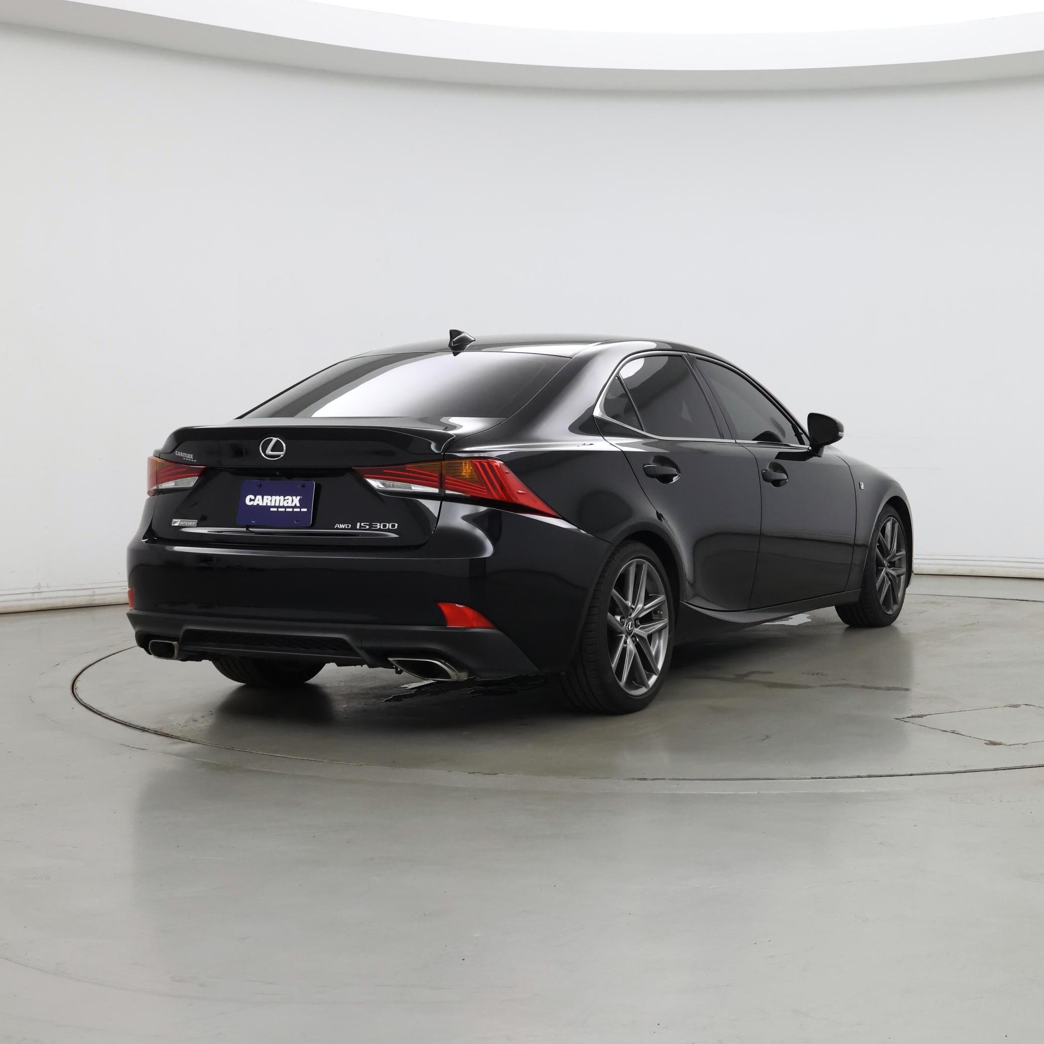 Thumbnail: 2019 Lexus IS - 8