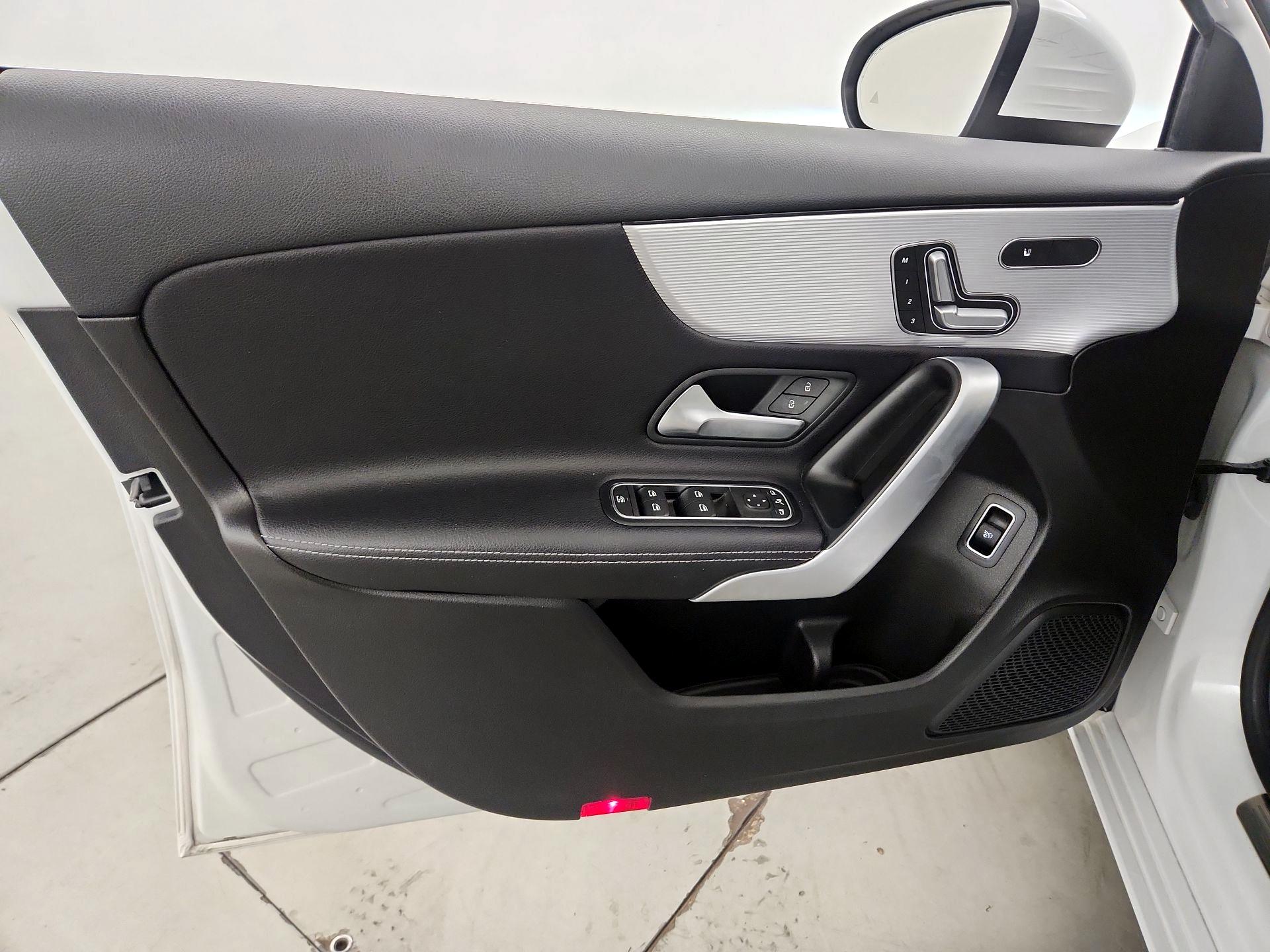 Thumbnail: 2020 Mercedes-Benz A-Class - 12
