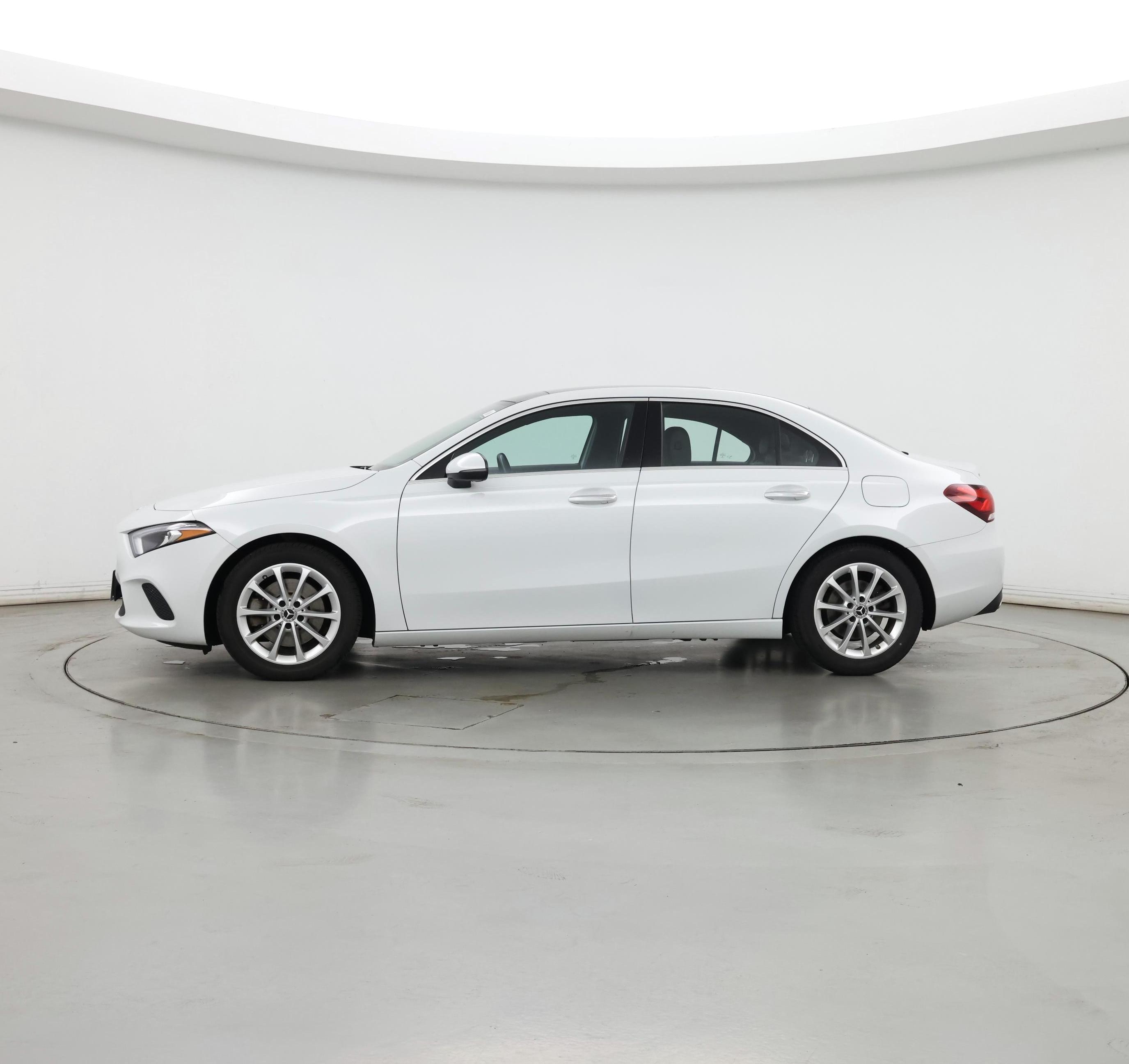 Thumbnail: 2020 Mercedes-Benz A-Class - 3