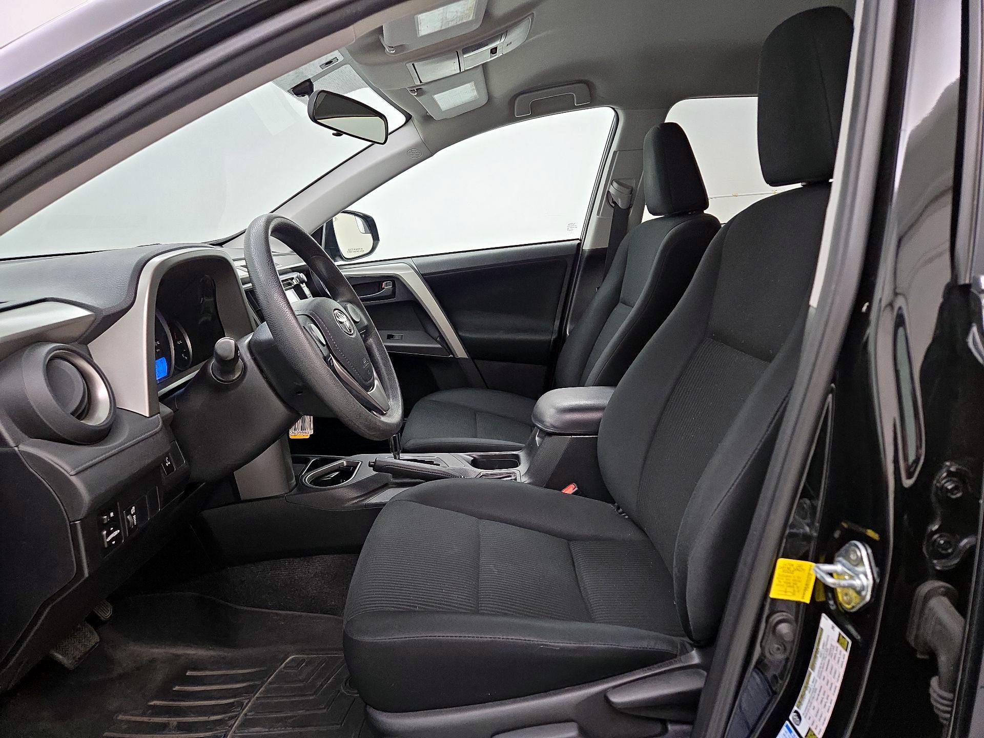 Thumbnail: 2016 Toyota RAV4 - 11