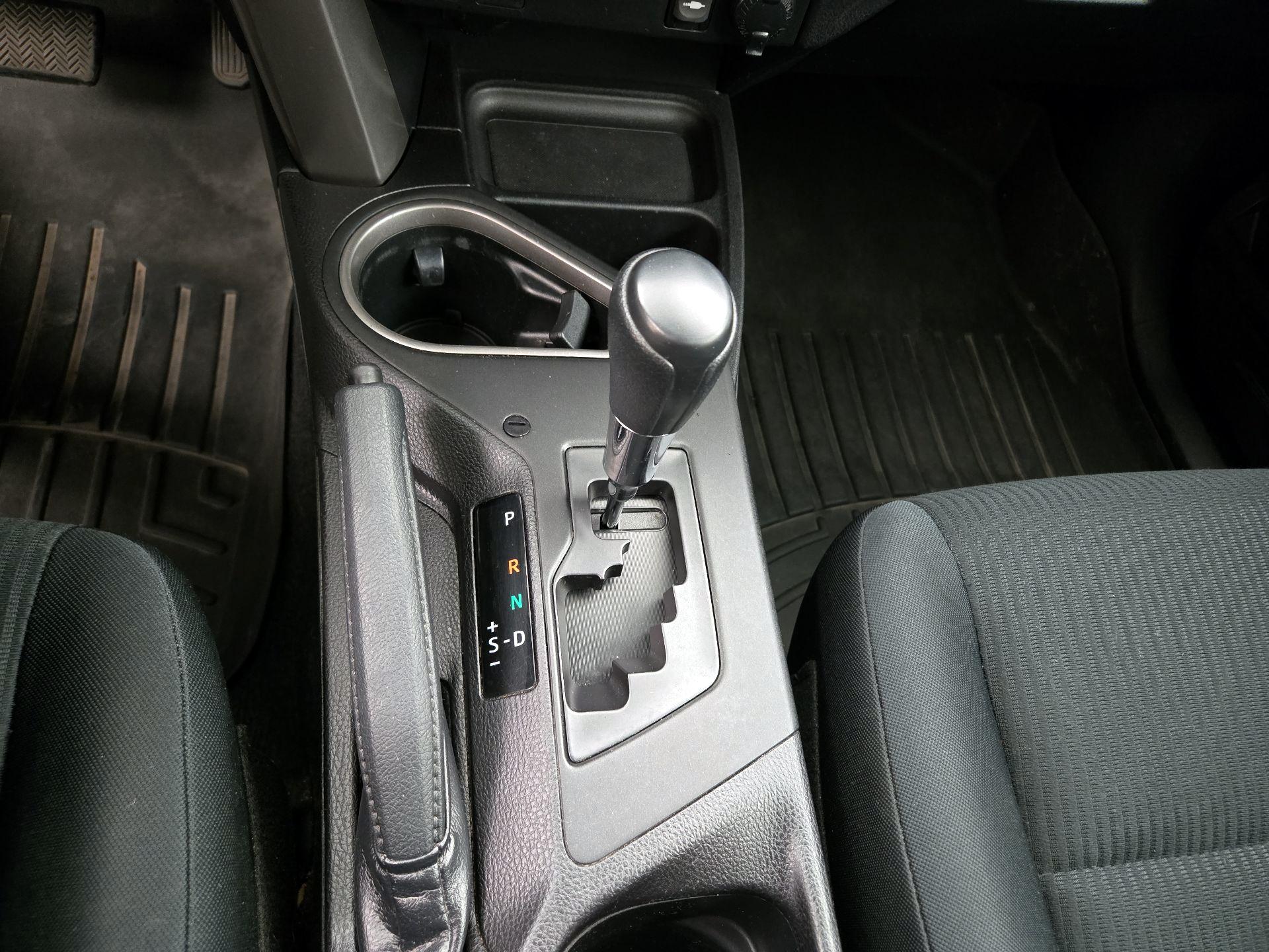 Thumbnail: 2016 Toyota RAV4 - 17