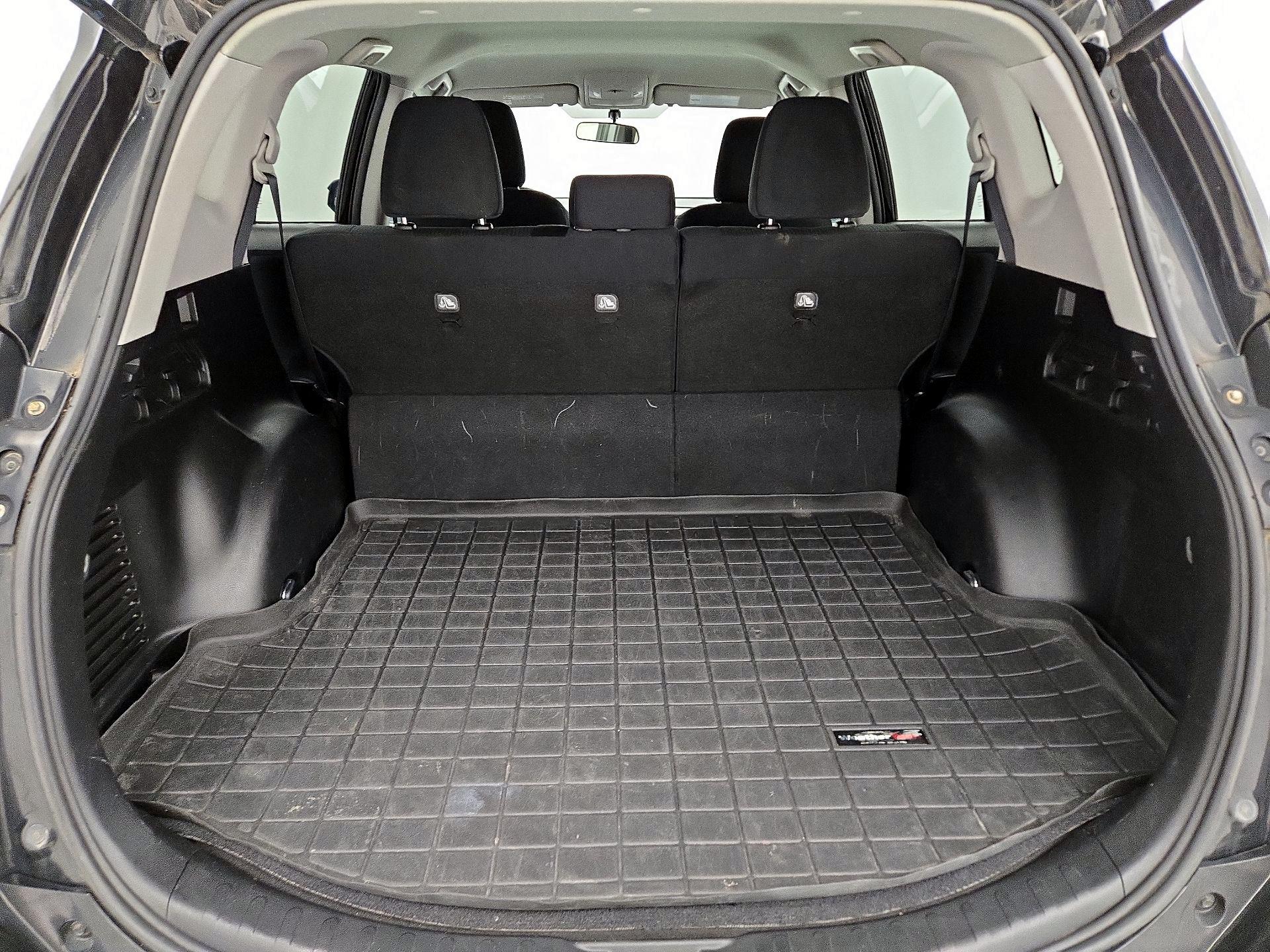 Thumbnail: 2016 Toyota RAV4 - 20
