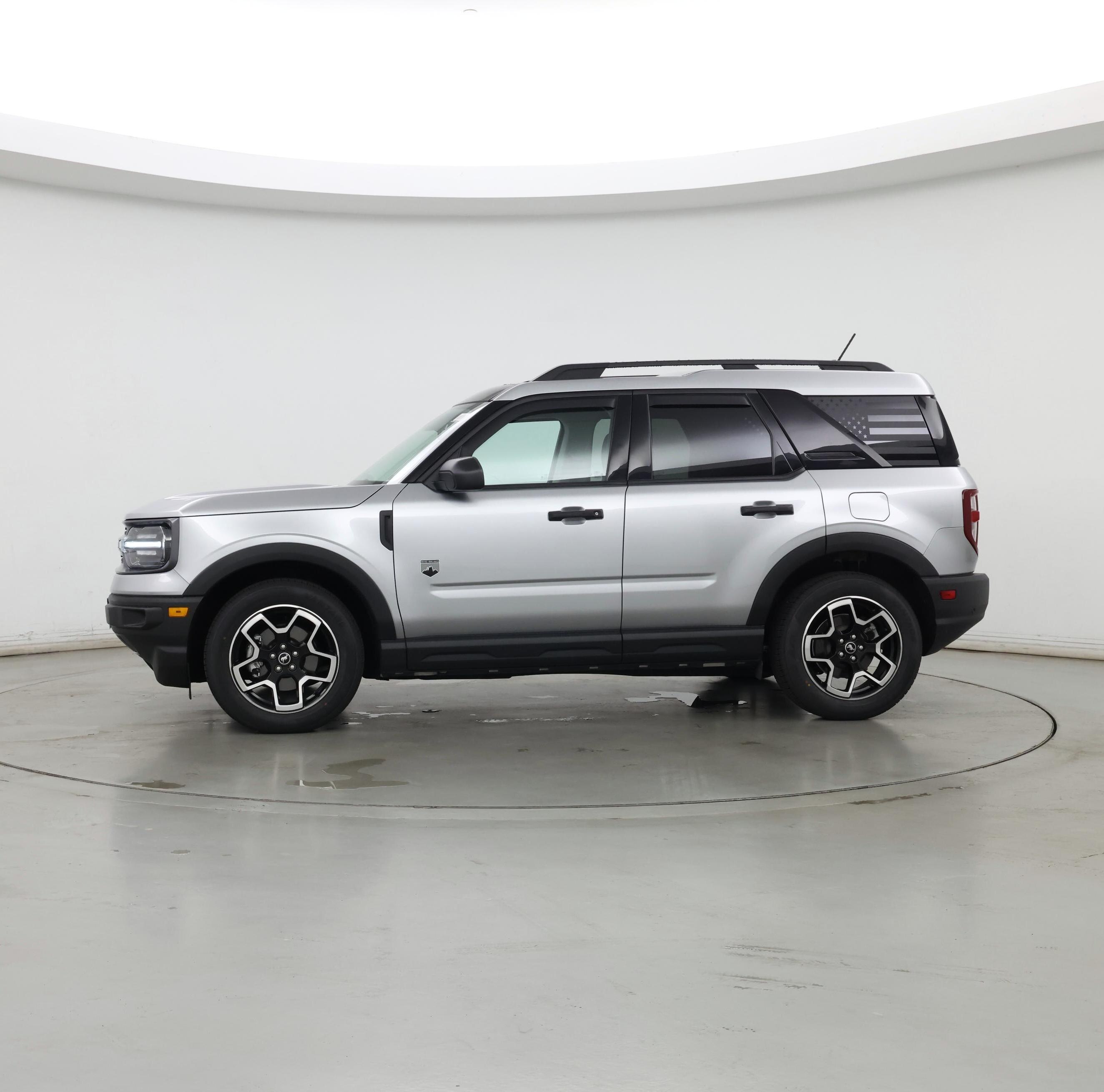 Thumbnail: 2021 Ford Bronco Sport - 3
