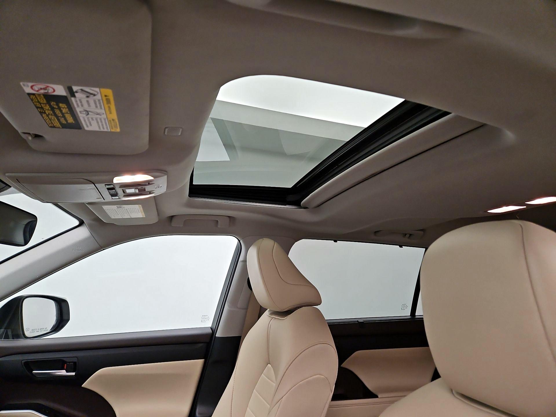 Thumbnail: 2021 Toyota Highlander - 19
