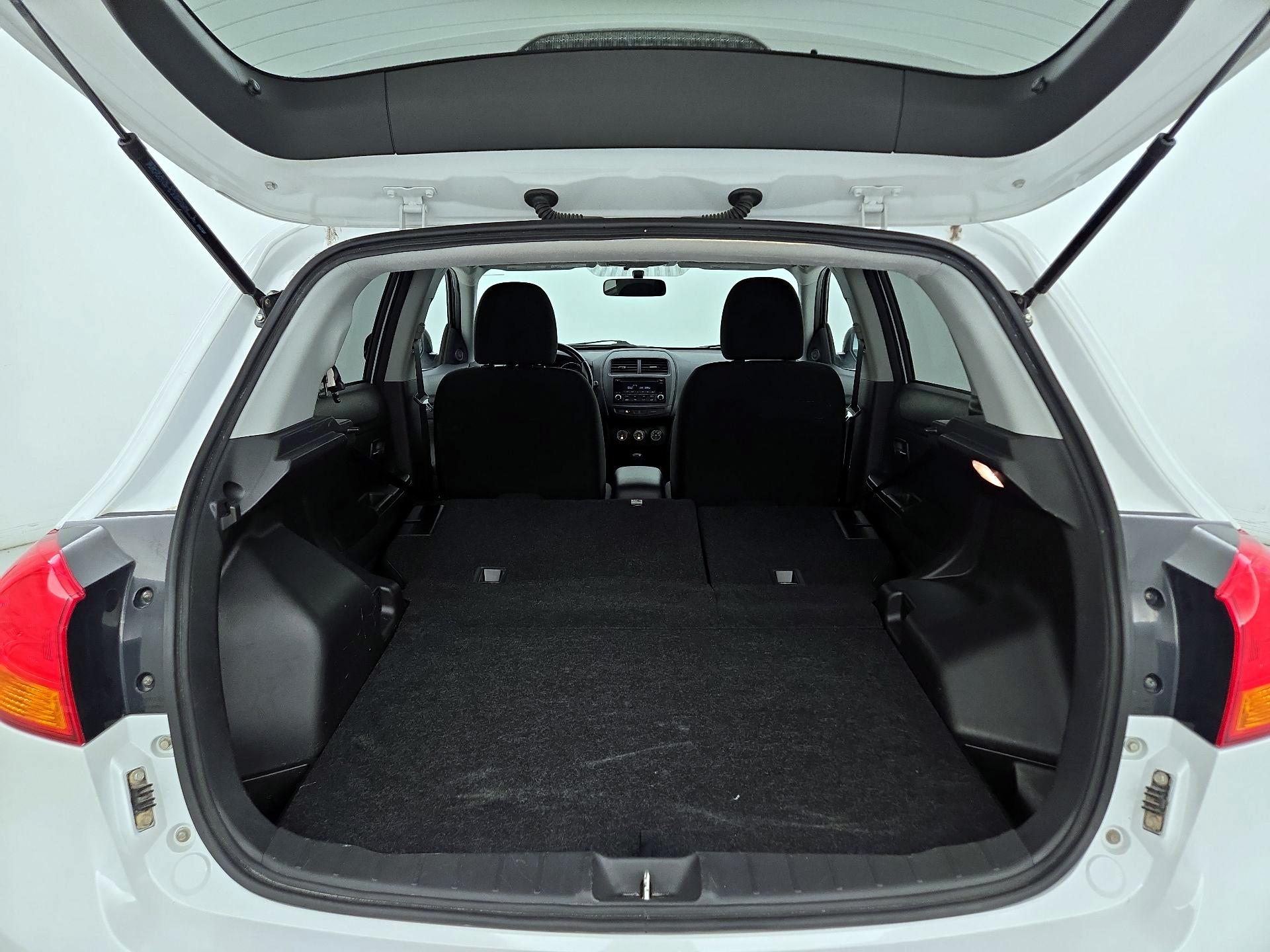 Thumbnail: 2016 Mitsubishi Outlander Sport - 20