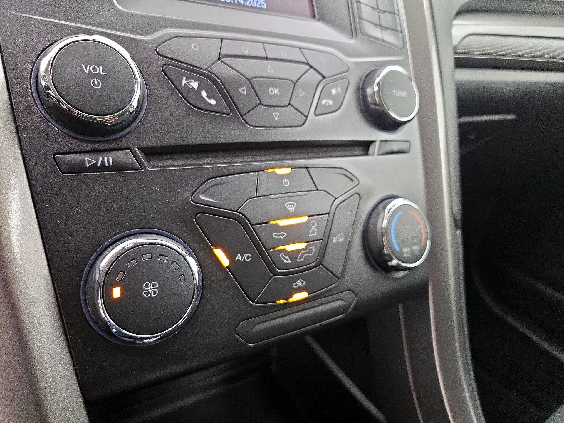 Thumbnail: 2018 Ford Fusion - 16