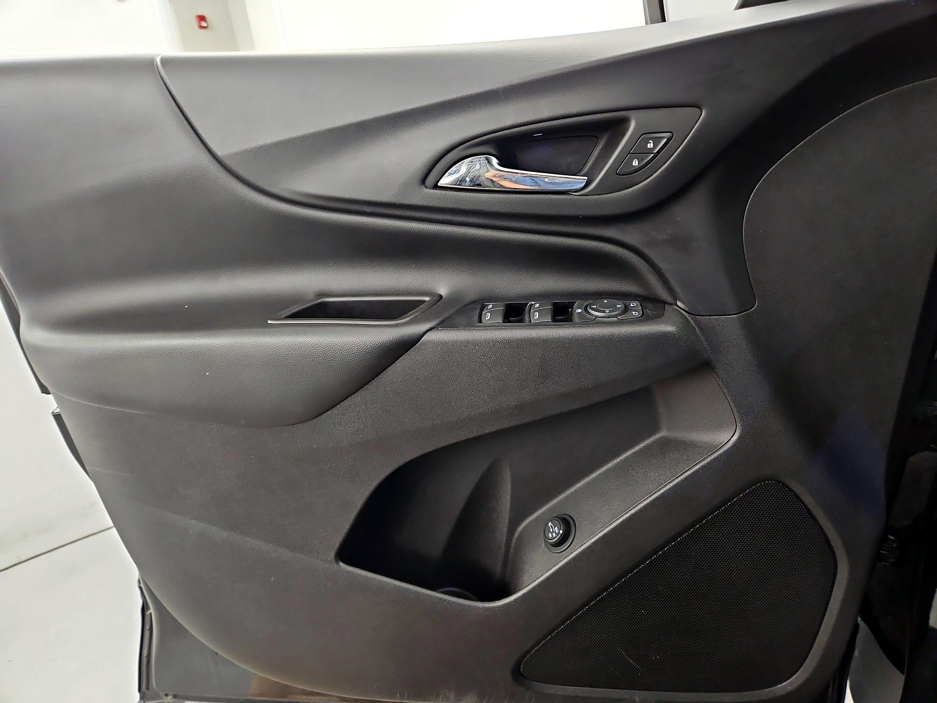 Thumbnail: 2019 Chevrolet Equinox - 12