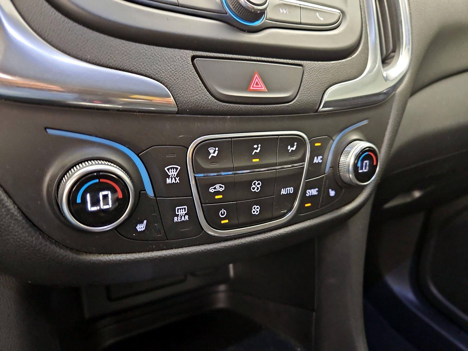 Thumbnail: 2019 Chevrolet Equinox - 16