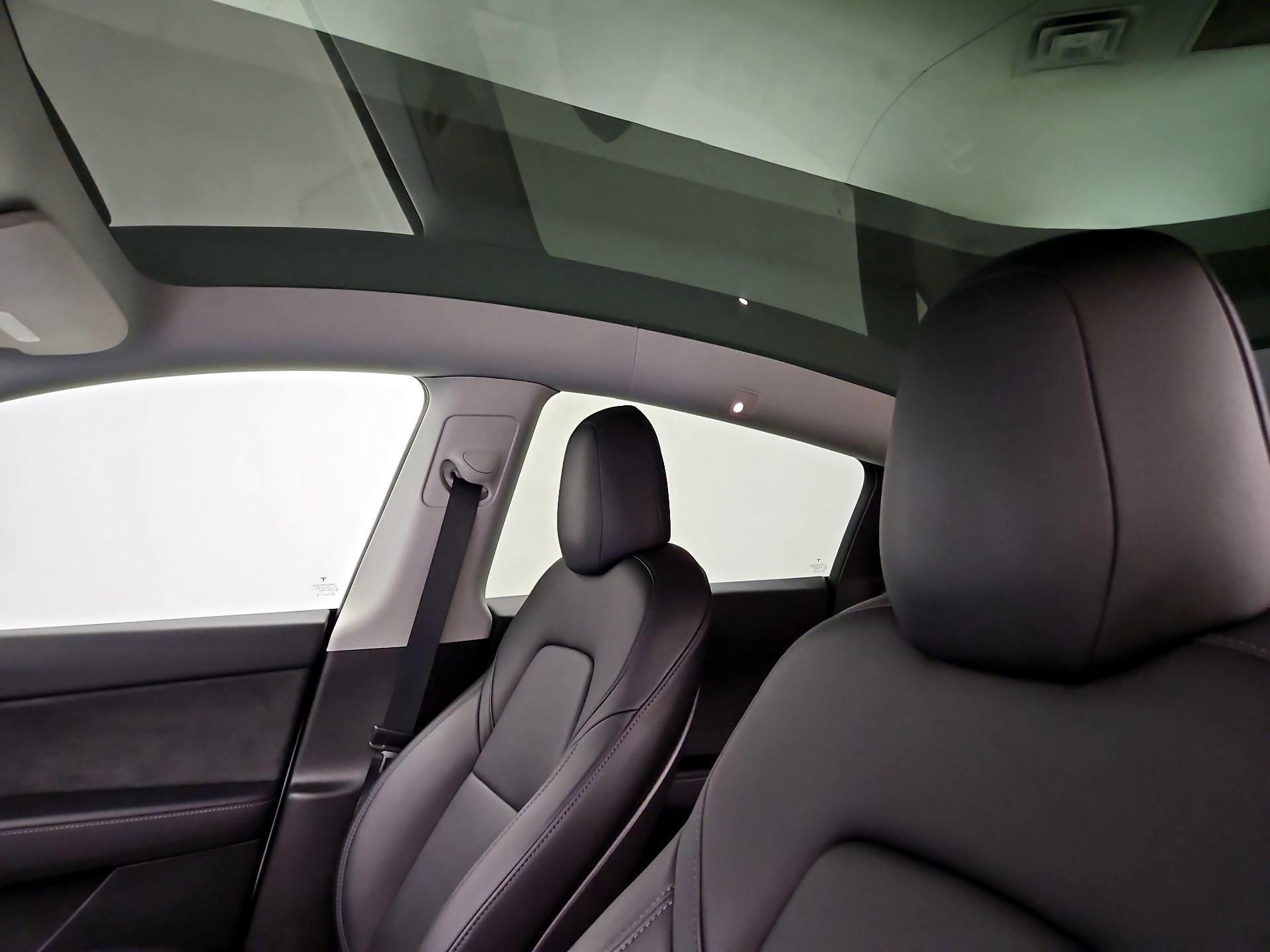 Thumbnail: 2022 Tesla Model Y - 19