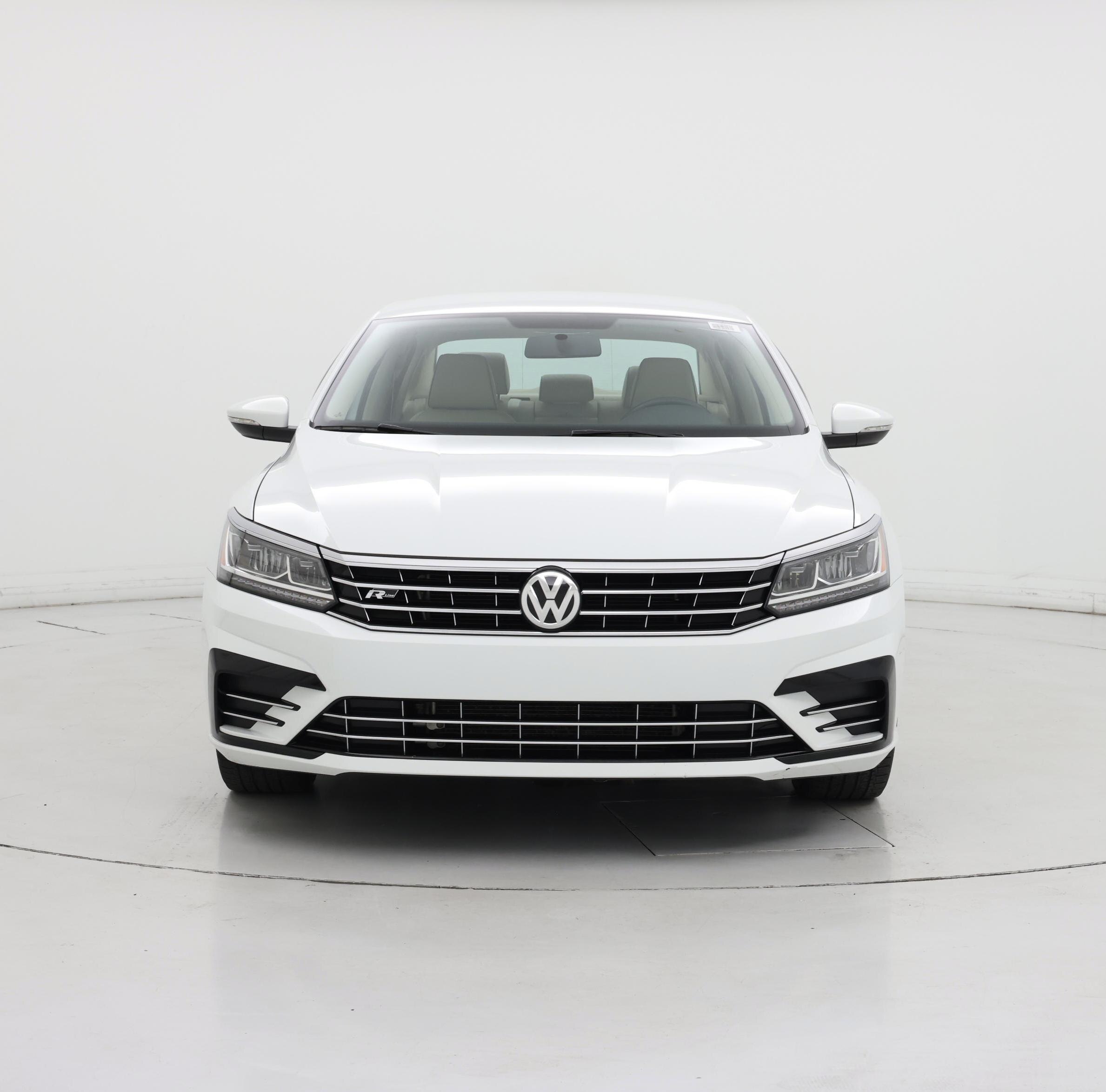 Thumbnail: 2017 Volkswagen Passat - 5