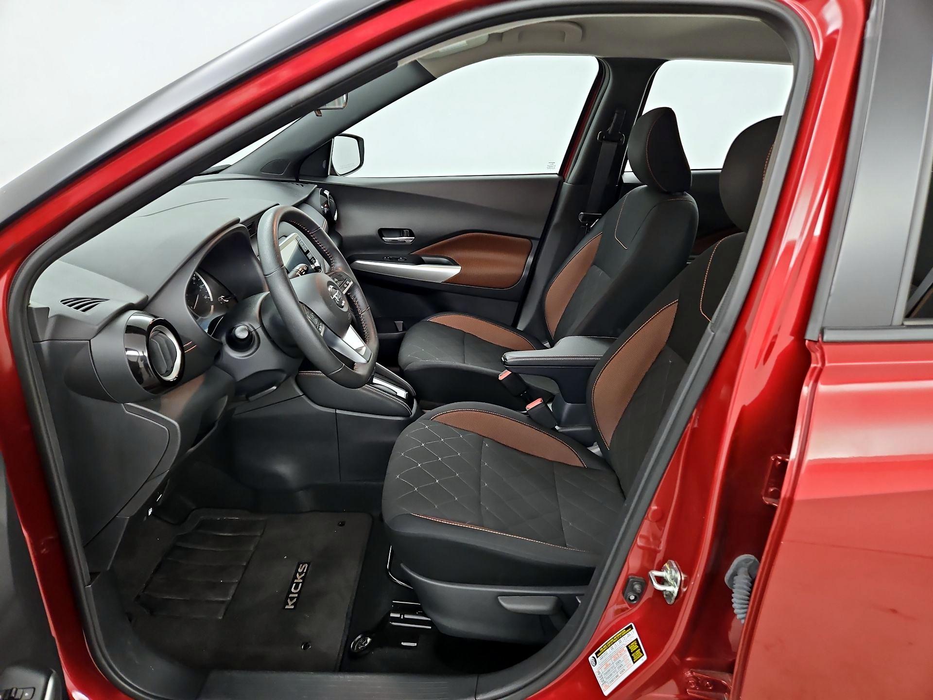 Thumbnail: 2020 Nissan Kicks - 11