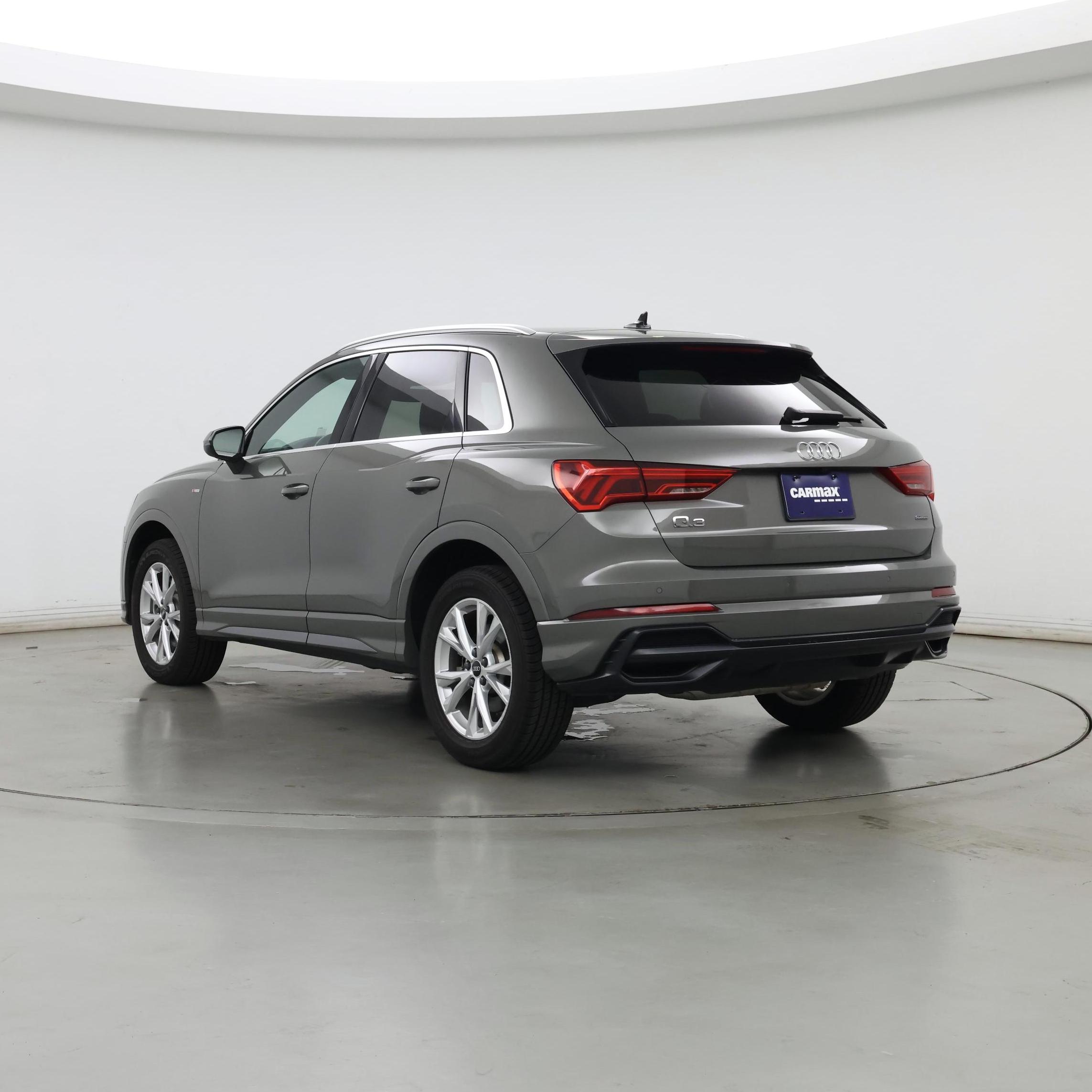 Thumbnail: 2022 Audi Q3 - 2