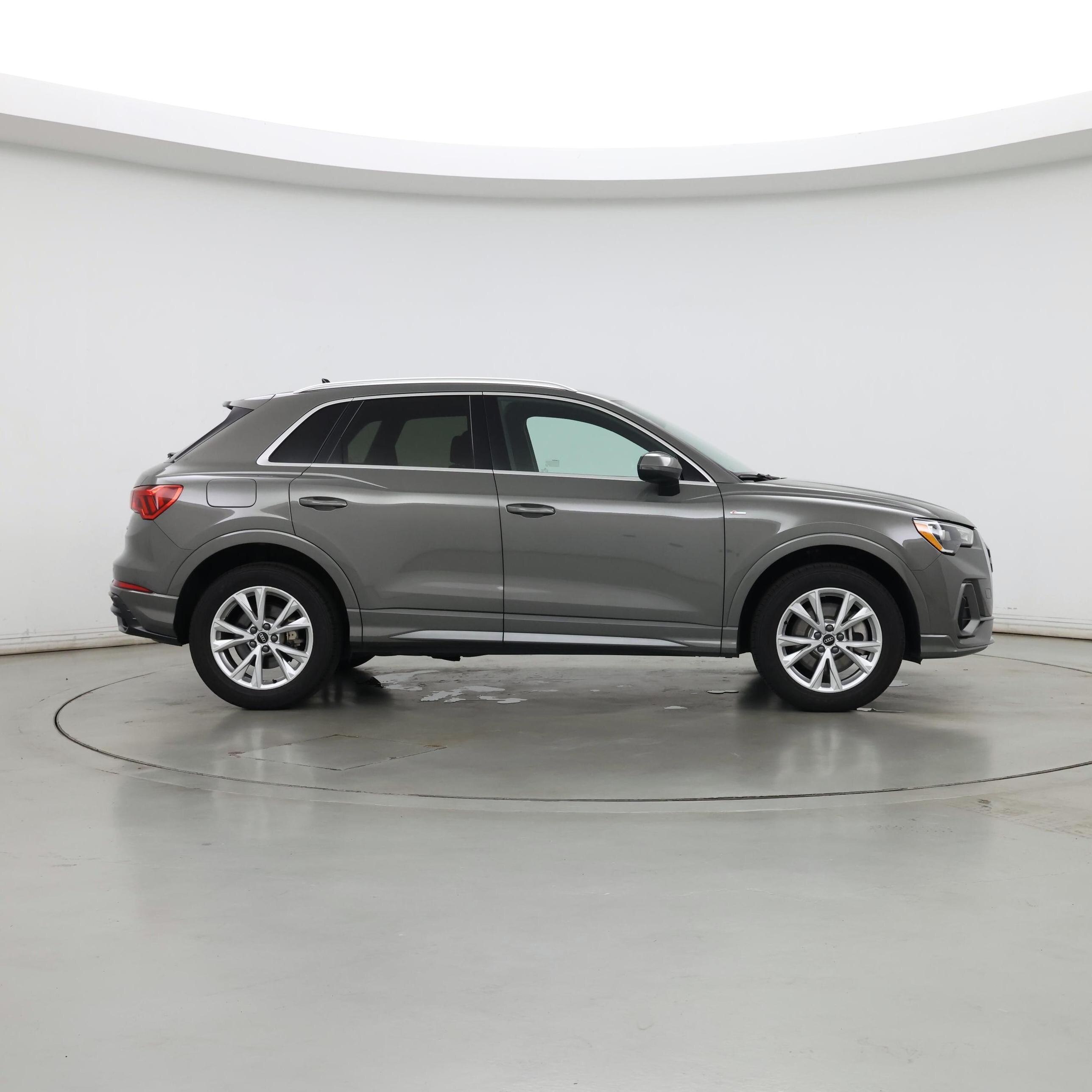 Thumbnail: 2022 Audi Q3 - 7