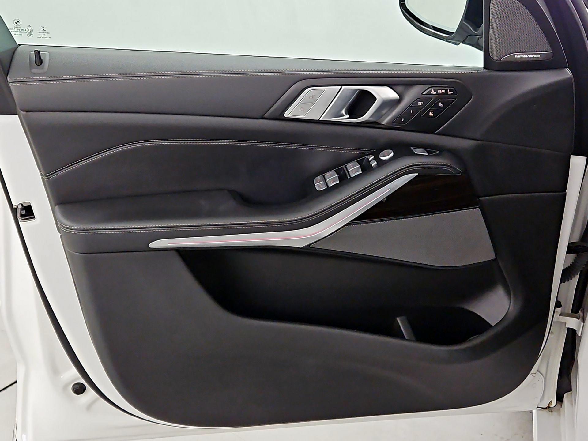 Thumbnail: 2020 BMW X7 - 12