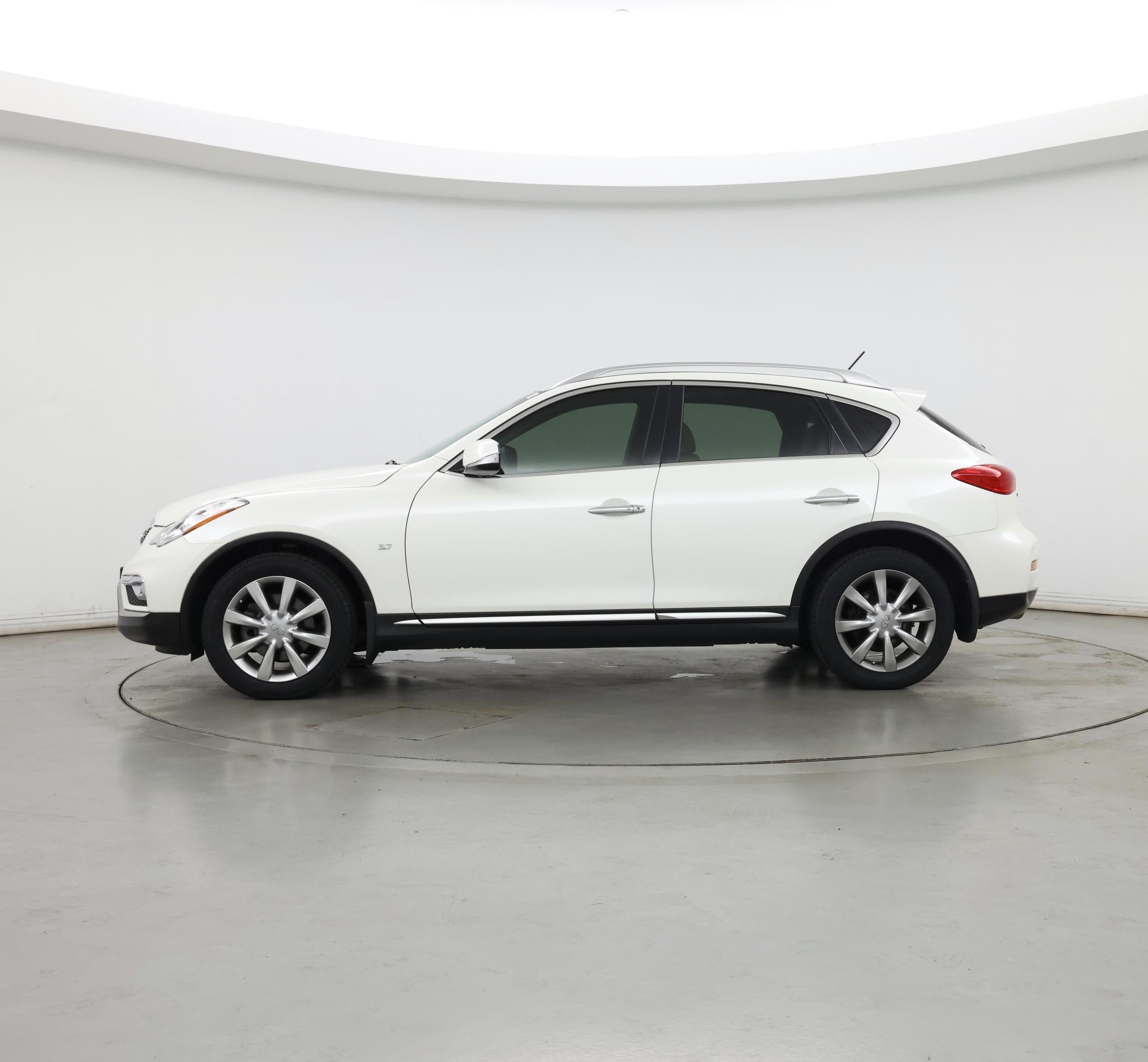 Thumbnail: 2017 INFINITI QX50 - 3