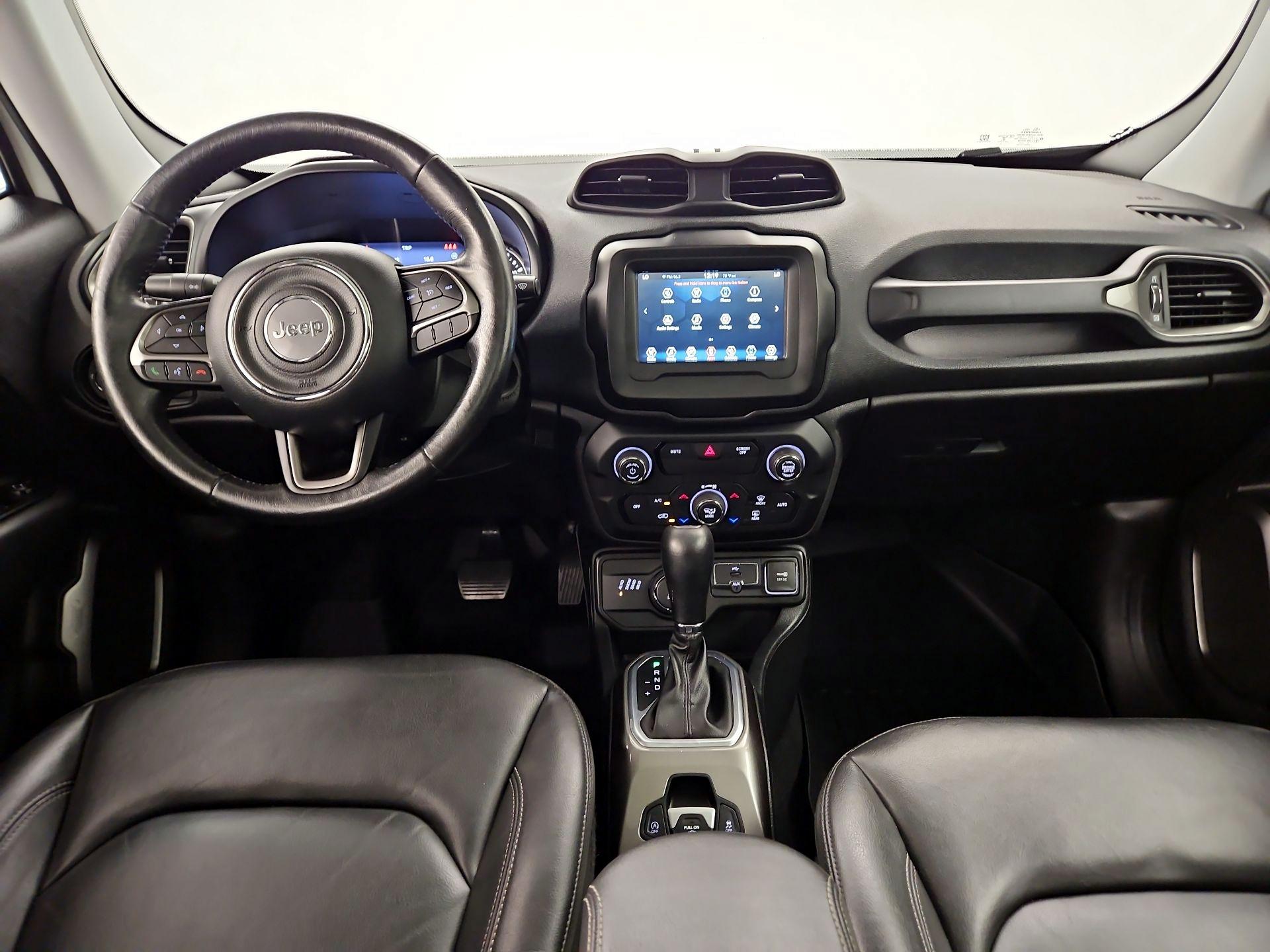 Thumbnail: 2019 Jeep Renegade - 9