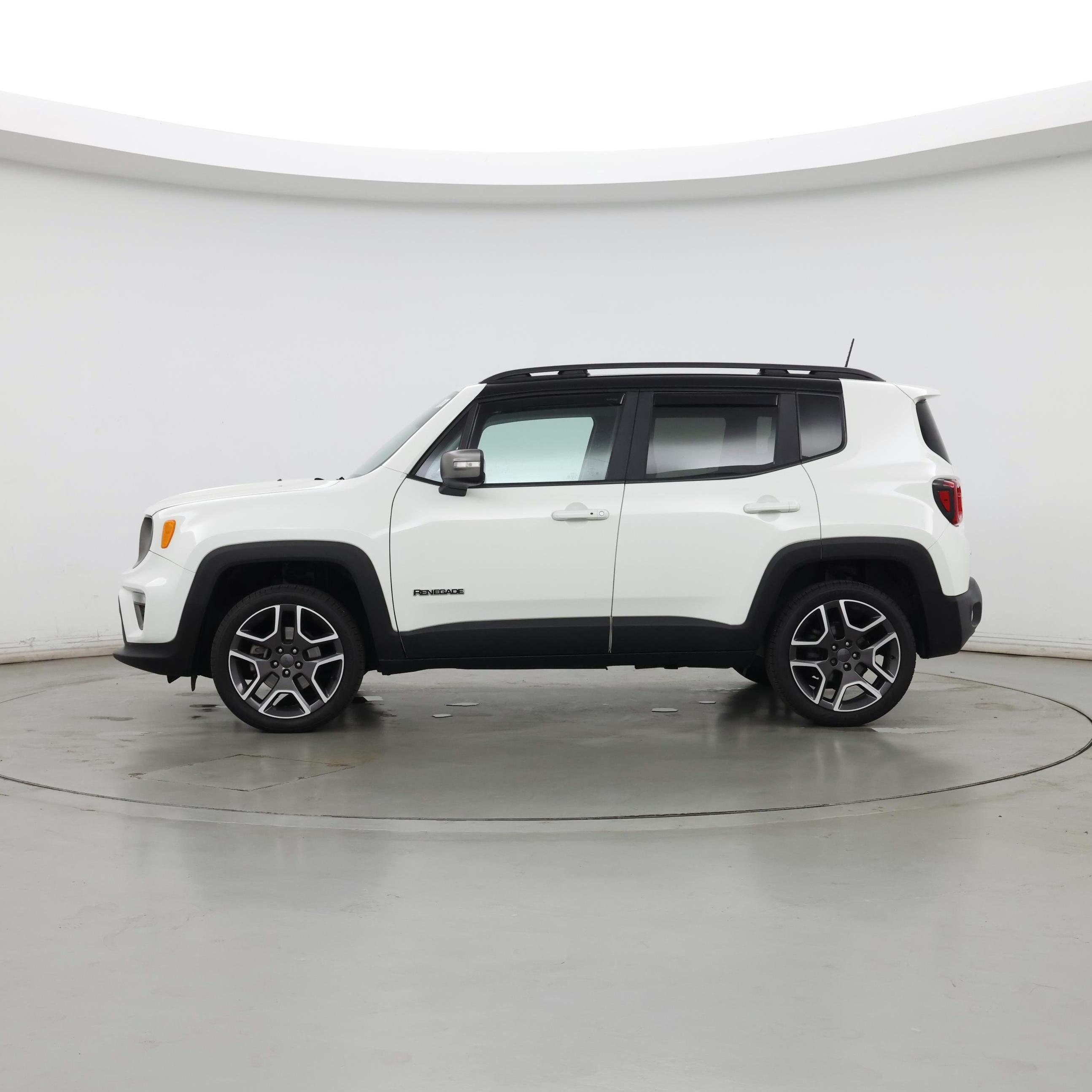 Thumbnail: 2019 Jeep Renegade - 3