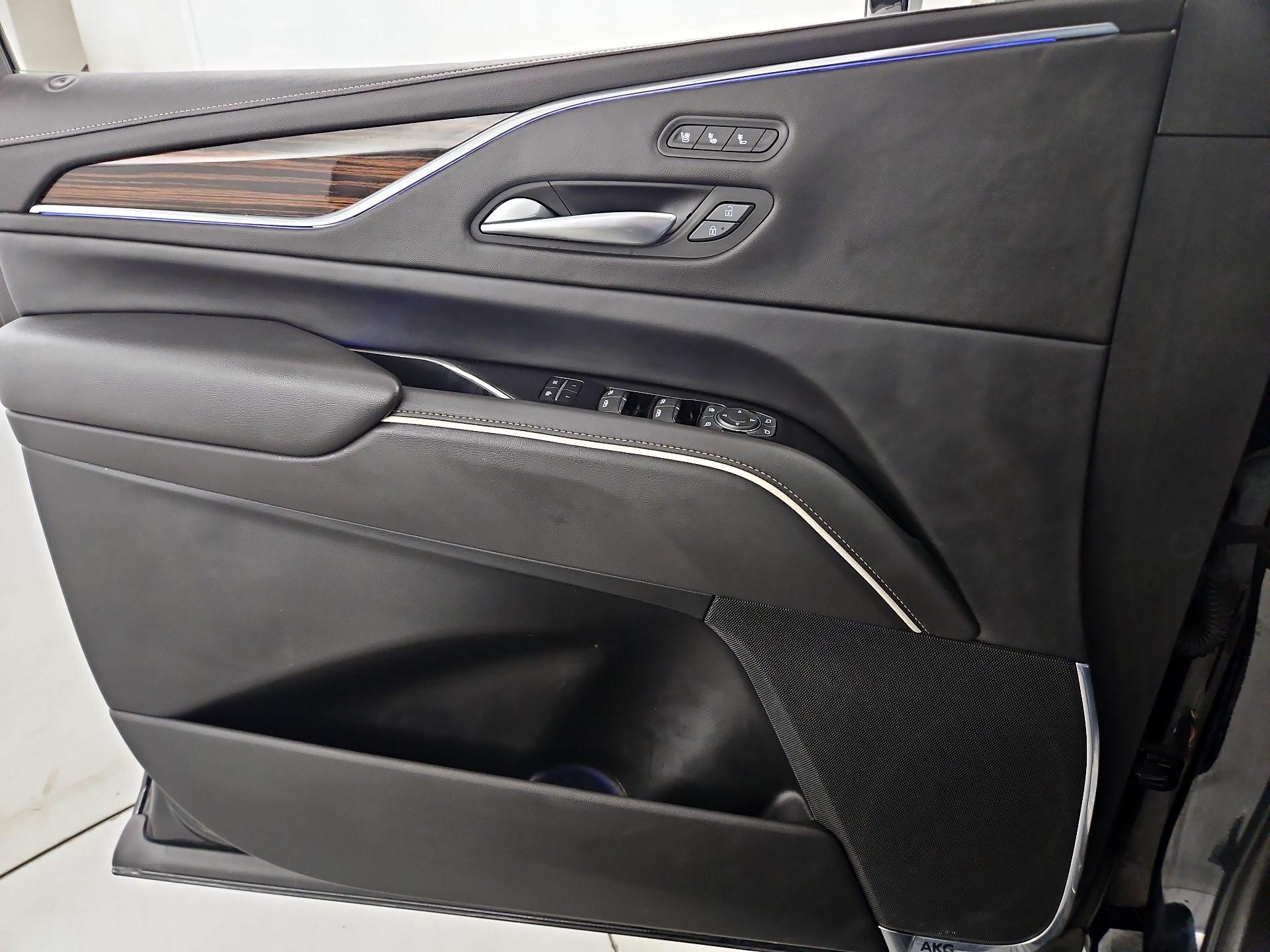 Thumbnail: 2021 Cadillac Escalade - 12