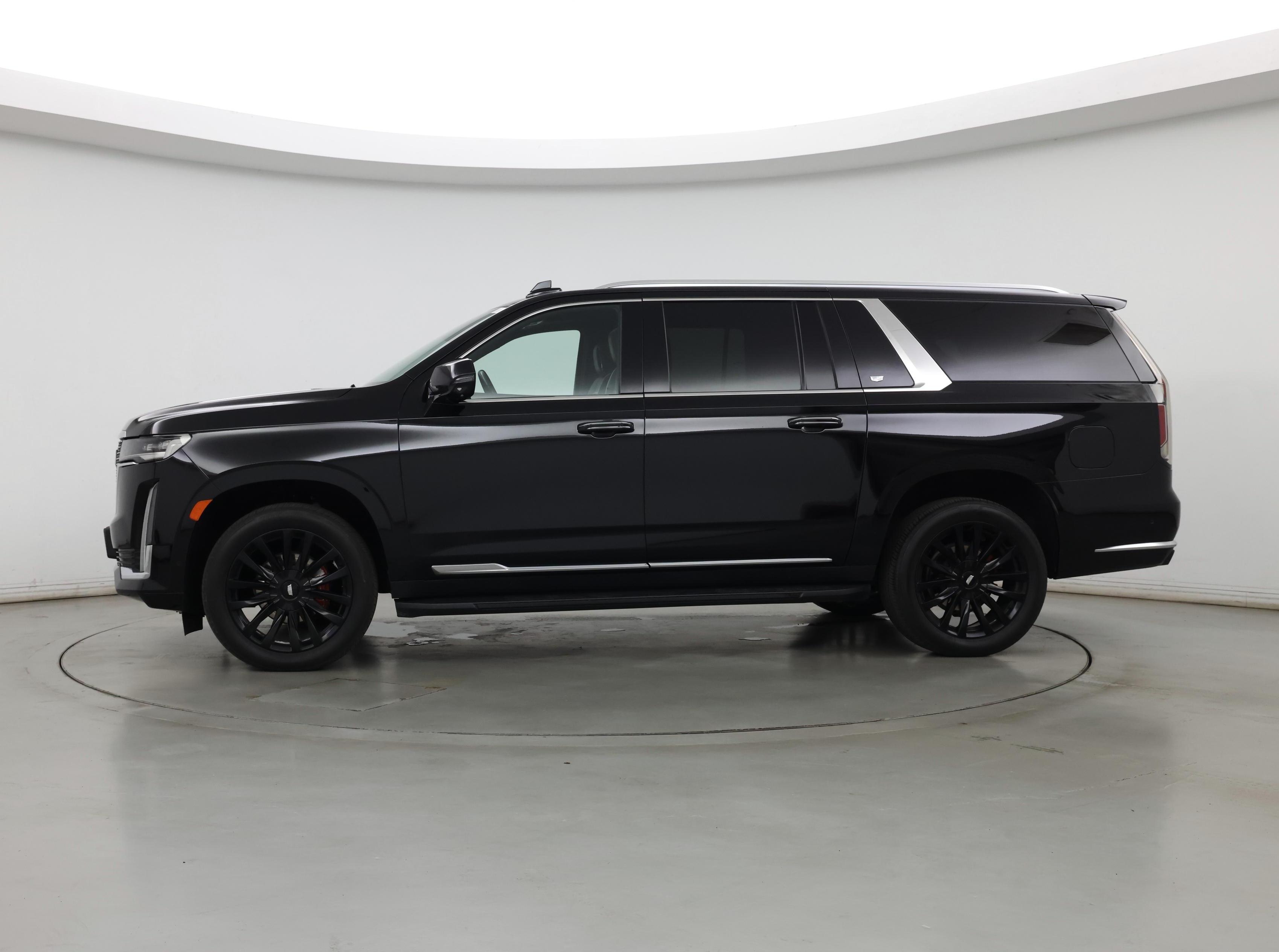Thumbnail: 2021 Cadillac Escalade - 3