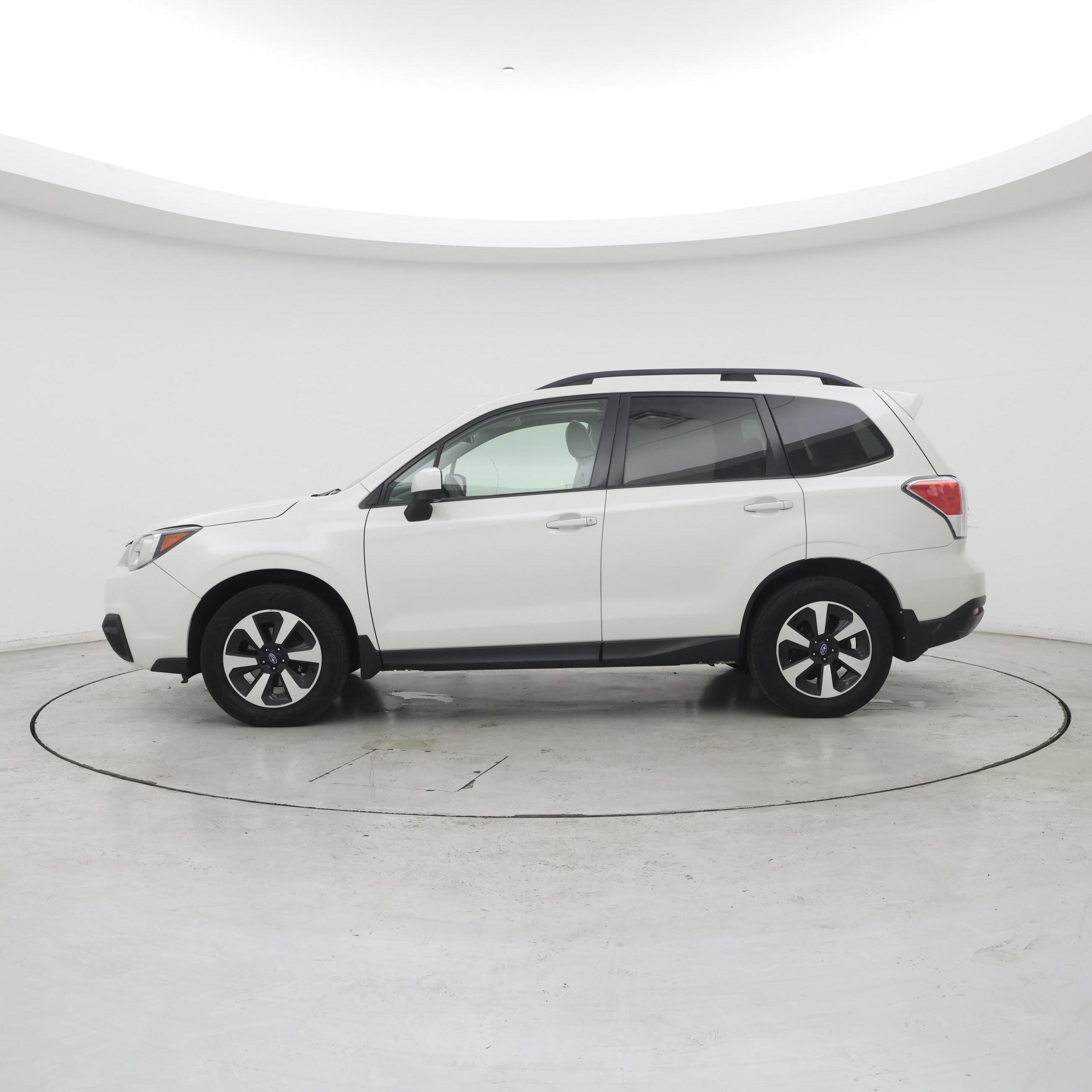 Thumbnail: 2017 Subaru Forester - 3