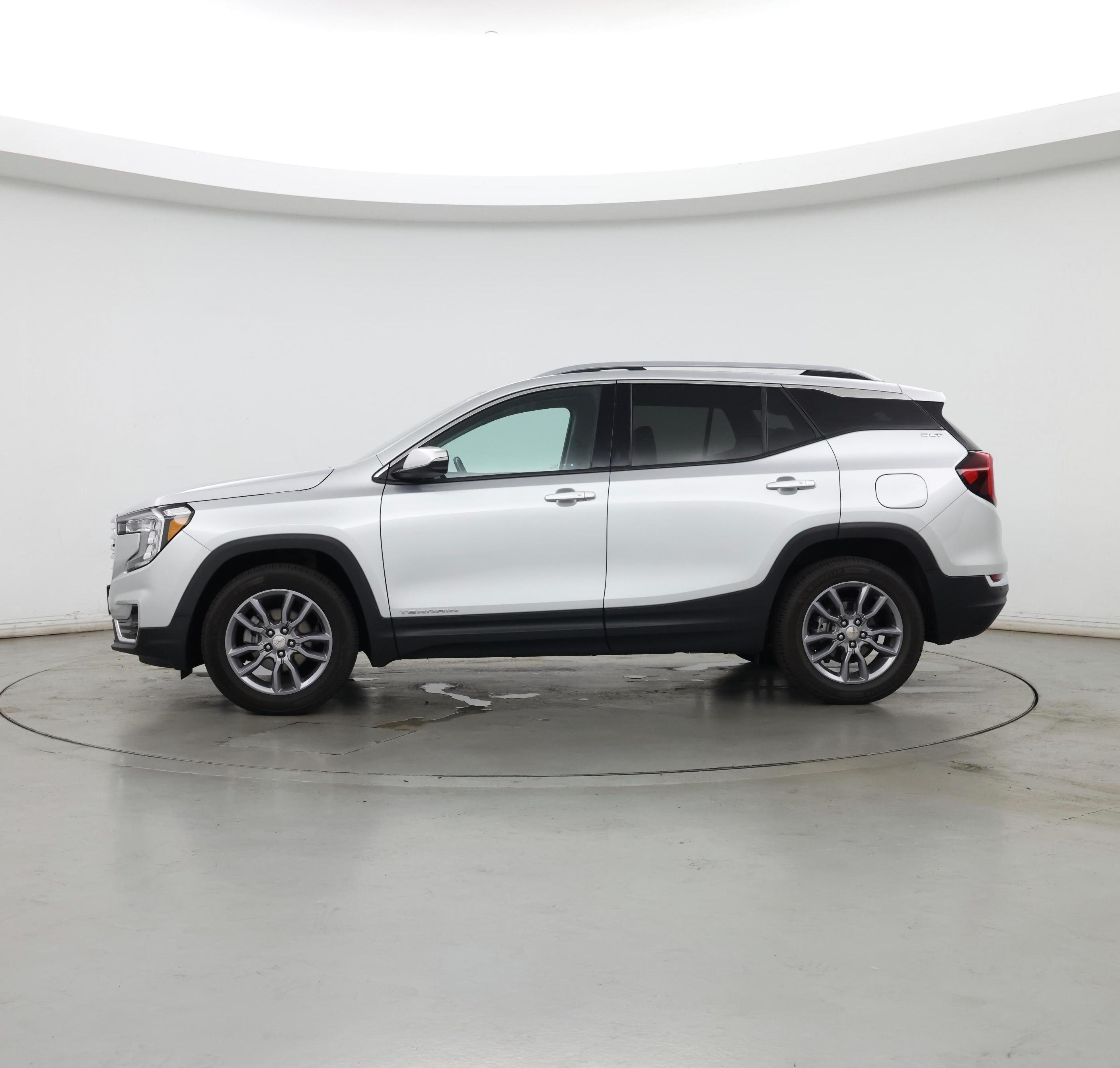 Thumbnail: 2022 GMC Terrain - 3