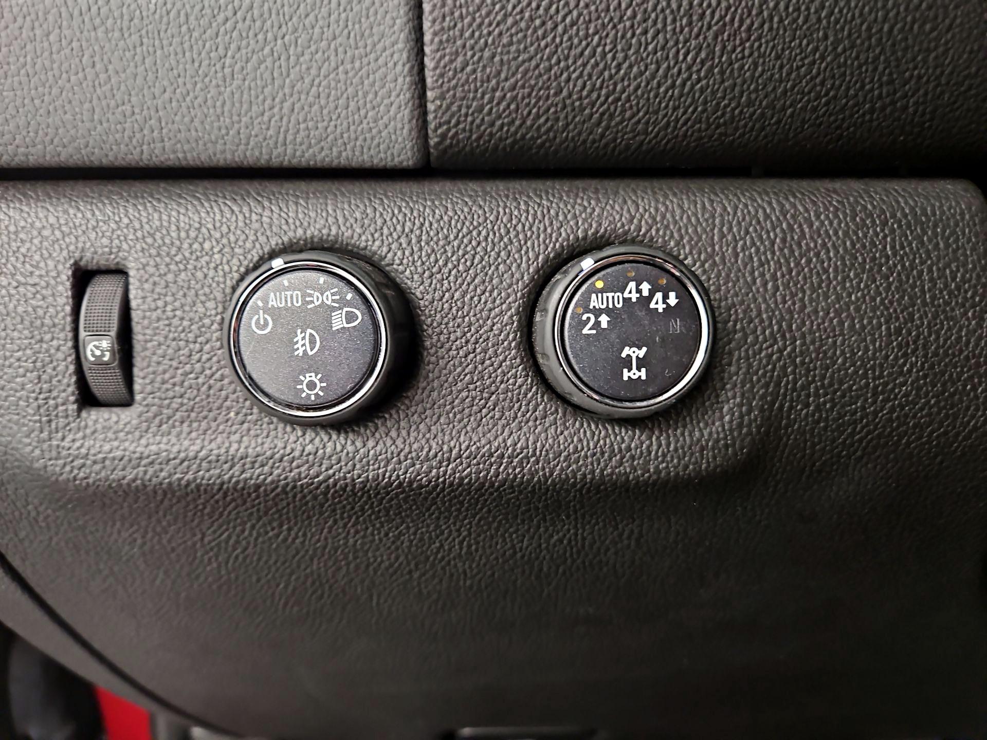 Thumbnail: 2019 Chevrolet Colorado - 13