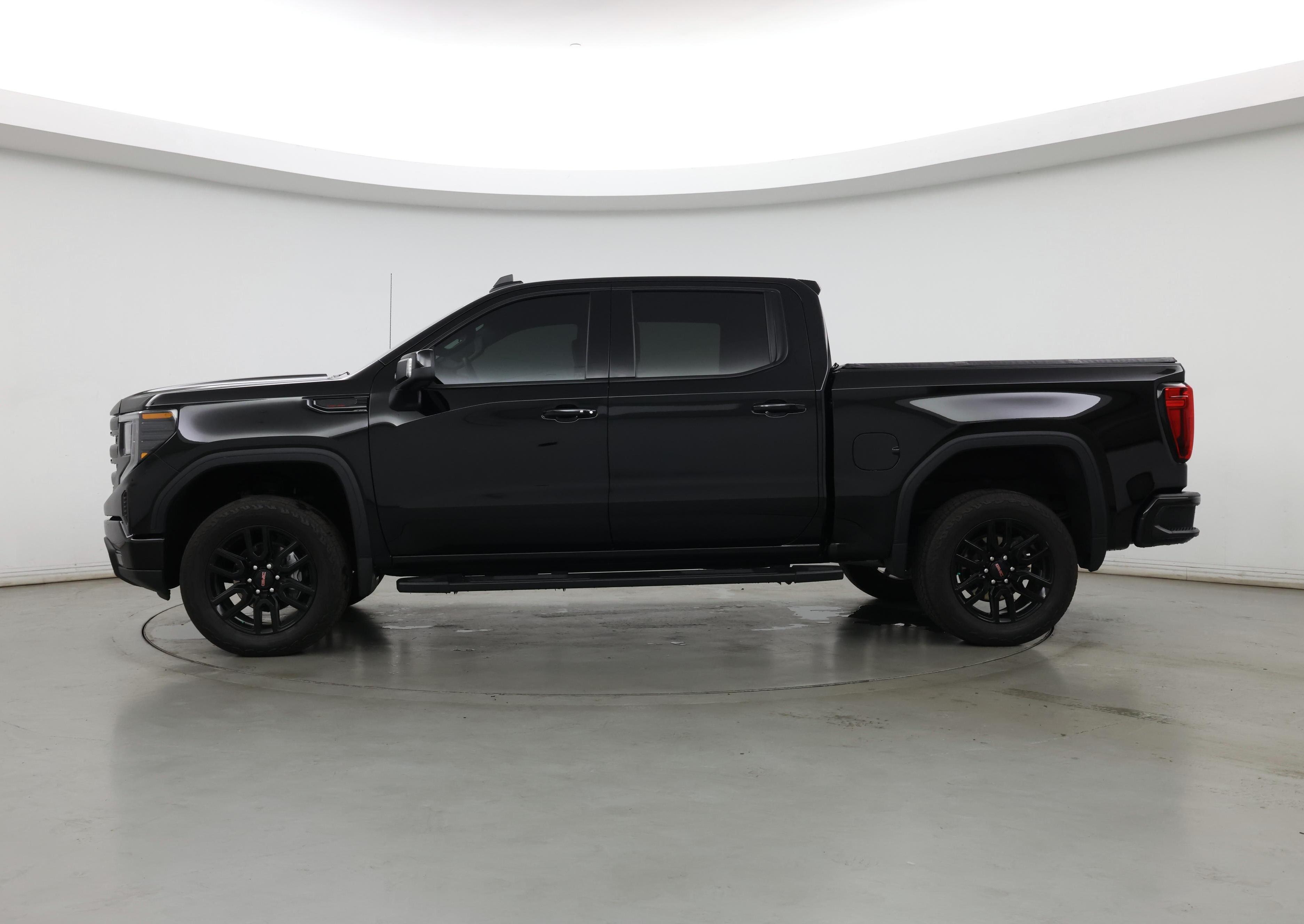 Thumbnail: 2023 GMC Sierra 1500 - 3