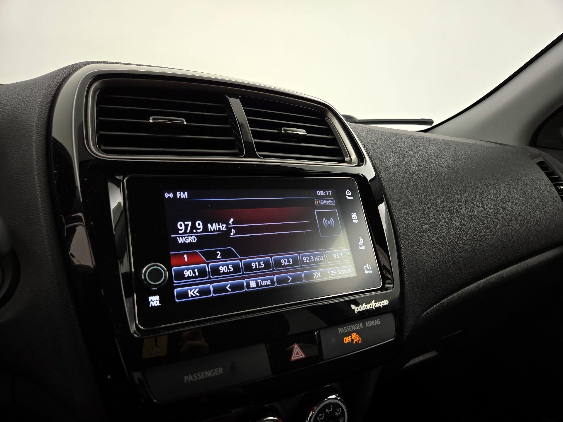 Thumbnail: 2018 Mitsubishi Outlander Sport - 15
