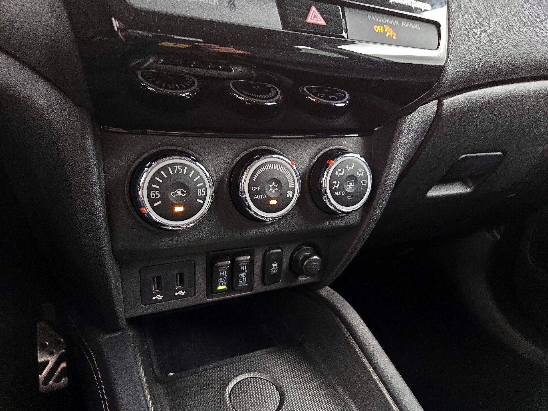 Thumbnail: 2018 Mitsubishi Outlander Sport - 16