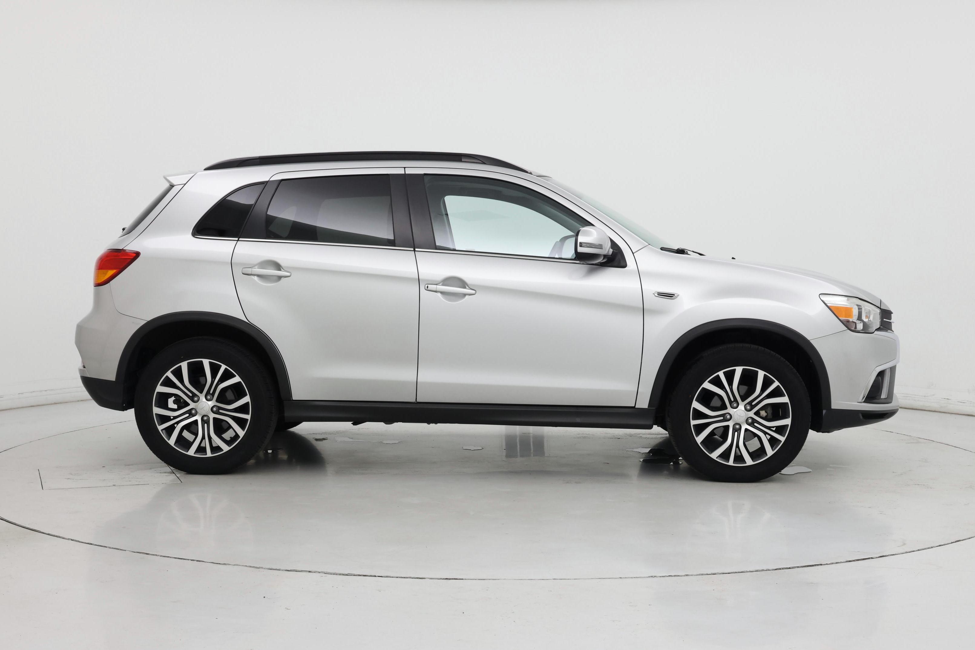 Thumbnail: 2018 Mitsubishi Outlander Sport - 7
