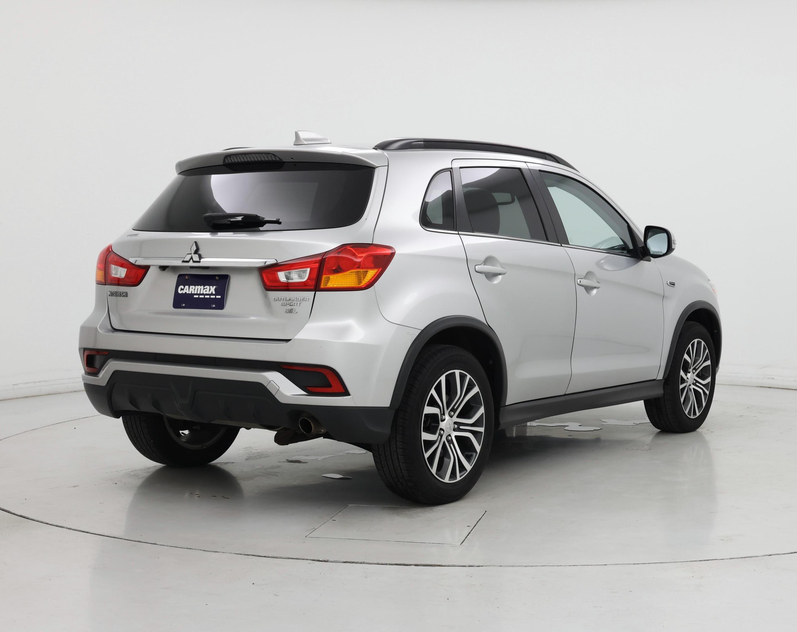 Thumbnail: 2018 Mitsubishi Outlander Sport - 8