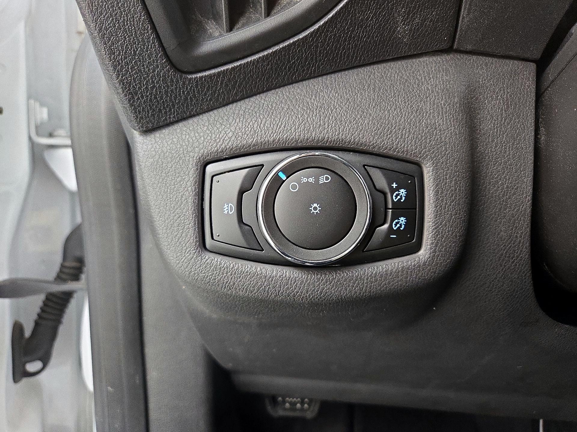 Thumbnail: 2015 Ford Transit Series - 13