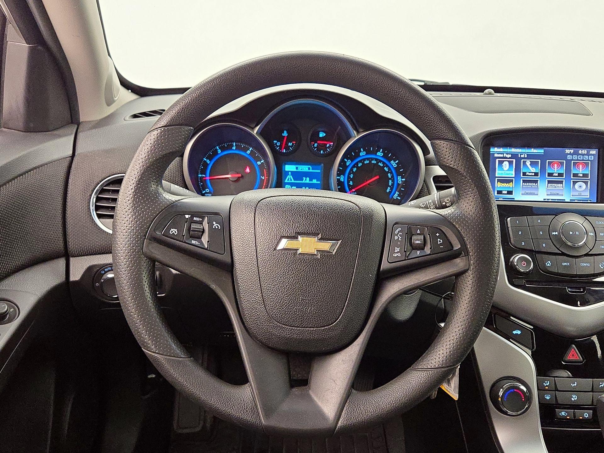 Thumbnail: 2016 Chevrolet Cruze - 10