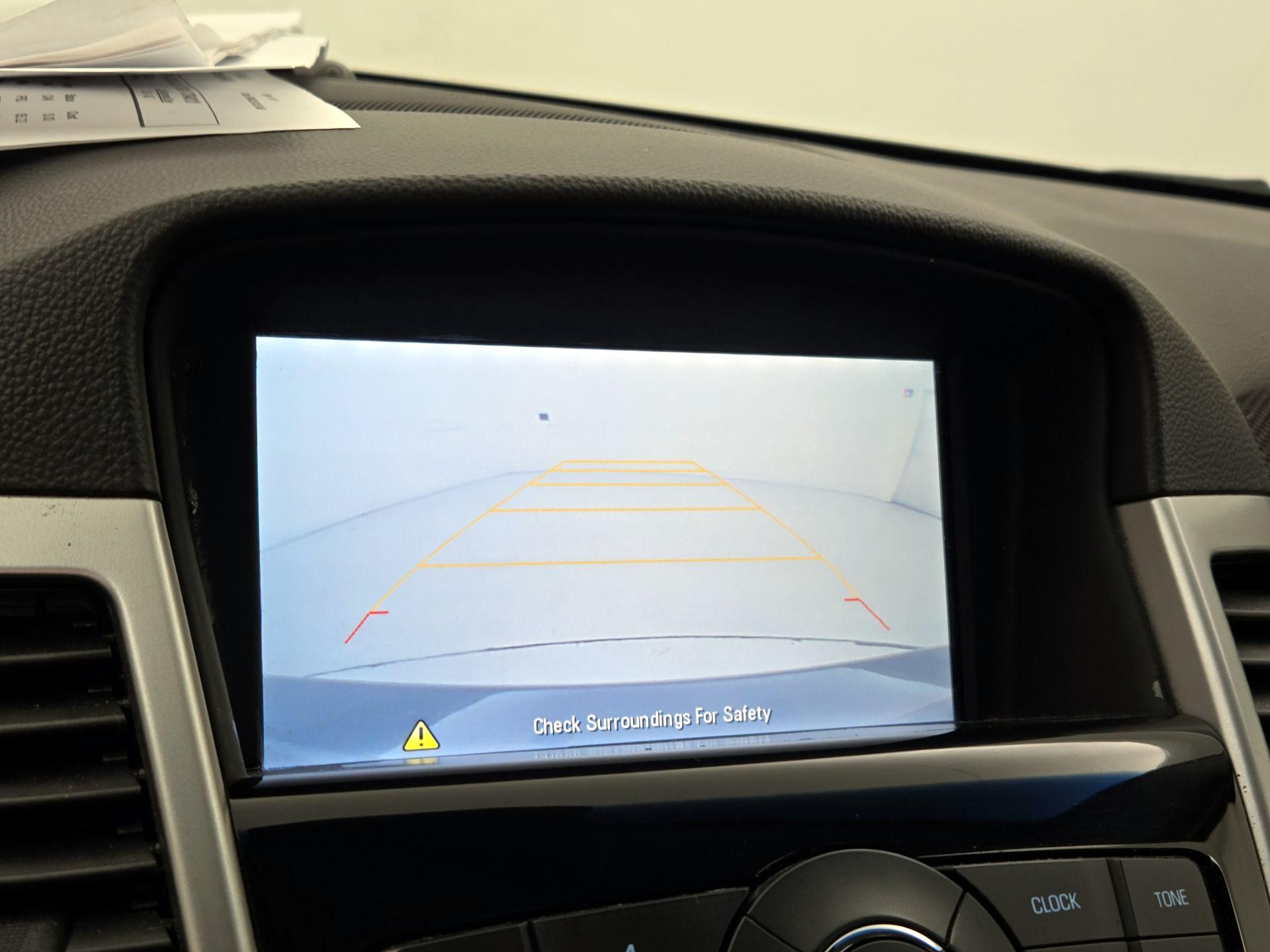 Thumbnail: 2016 Chevrolet Cruze - 14