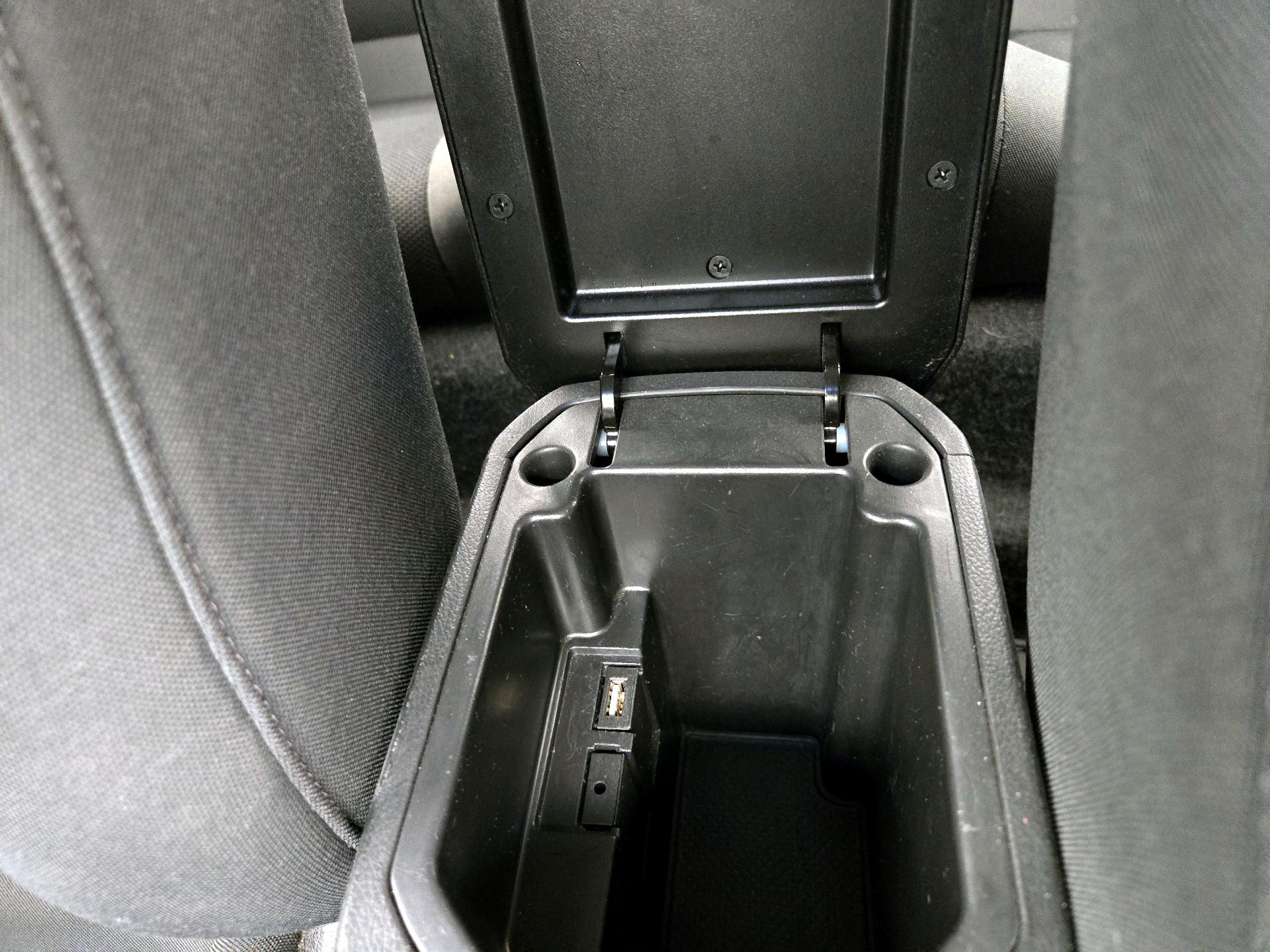 Thumbnail: 2016 Chevrolet Cruze - 18